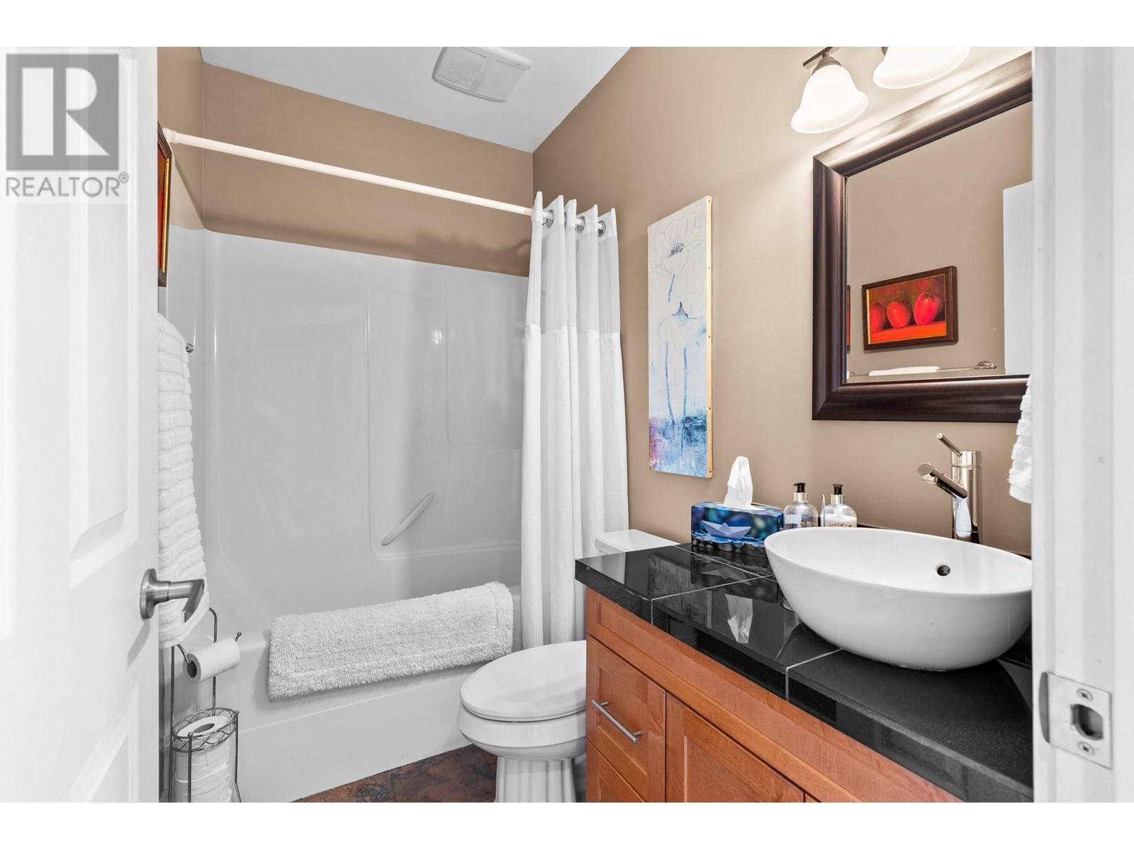 6490 Sherburn Road, Peachland, British Columbia  V0H 1X7 - Photo 38 - 10345674