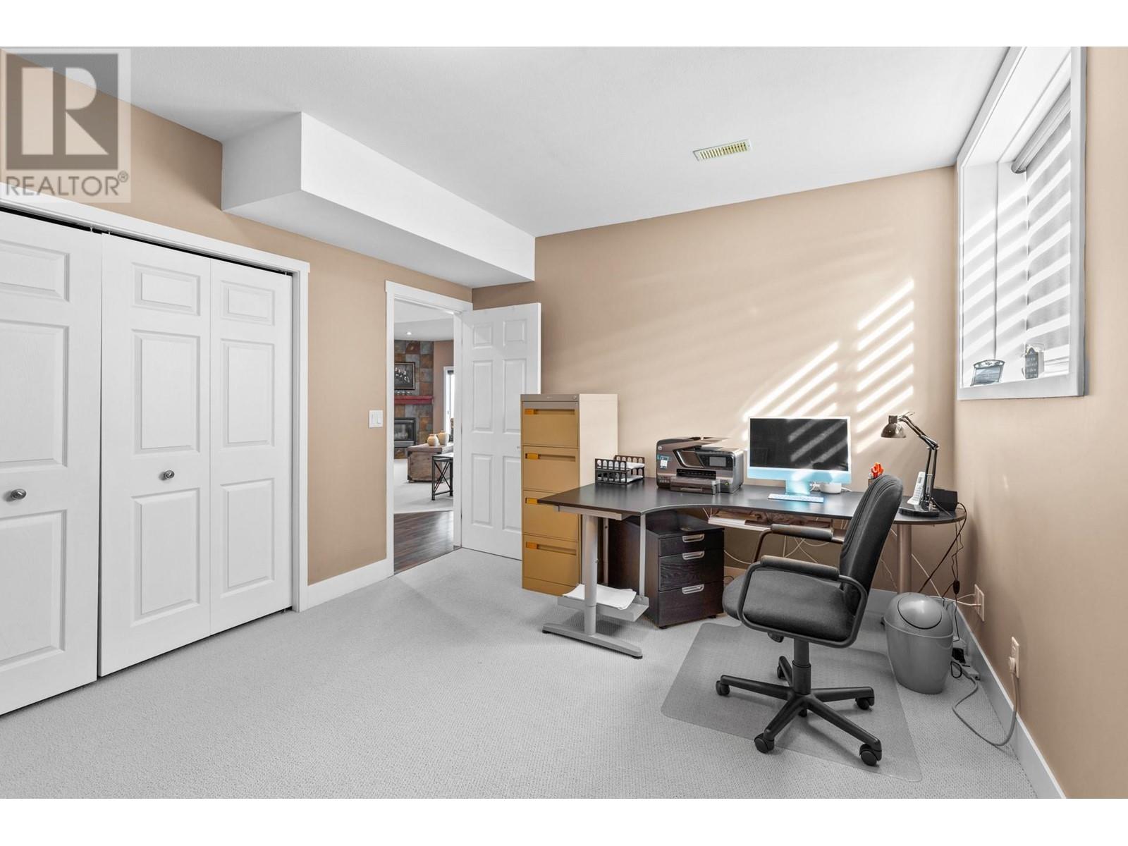 6490 Sherburn Road, Peachland, British Columbia  V0H 1X7 - Photo 42 - 10345674