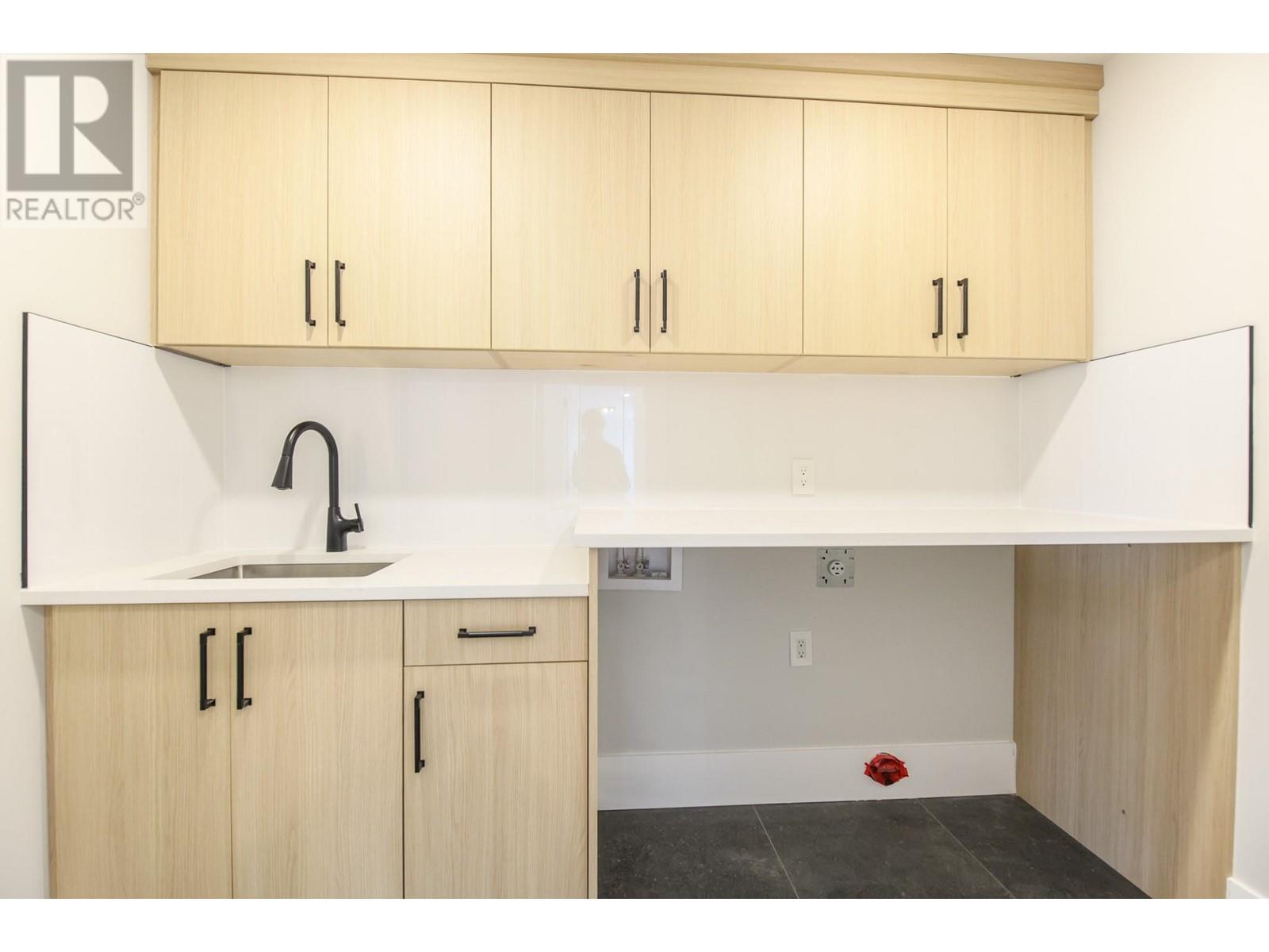 18 Chardonnay Court, Osoyoos, British Columbia  V0H 1V6 - Photo 37 - 10346015