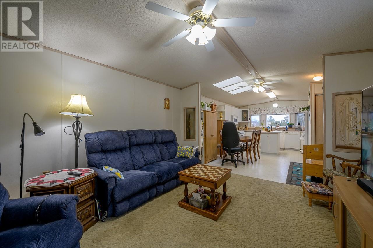1175 Rose Hill Road Unit# 35, Kamloops, British Columbia  V2E 1G9 - Photo 3 - 10346058