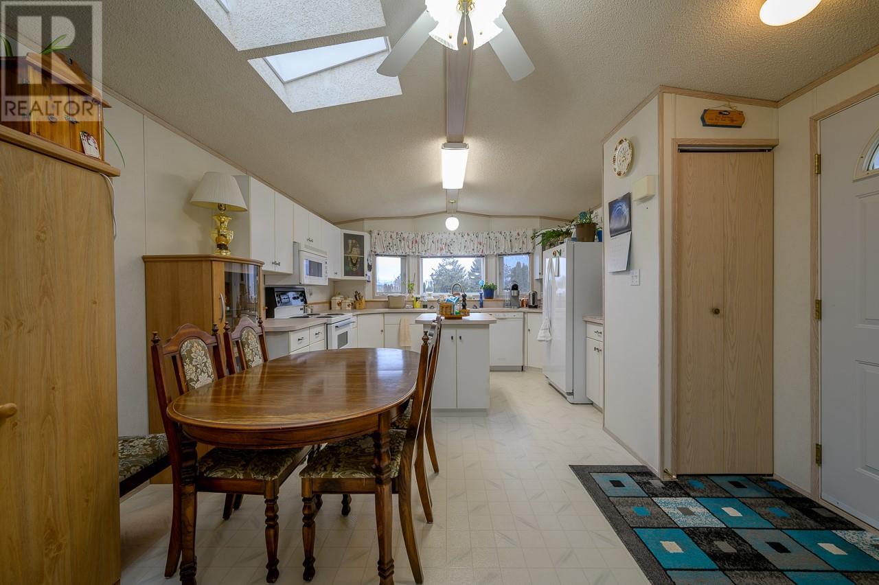 1175 Rose Hill Road Unit# 35, Kamloops, British Columbia  V2E 1G9 - Photo 4 - 10346058