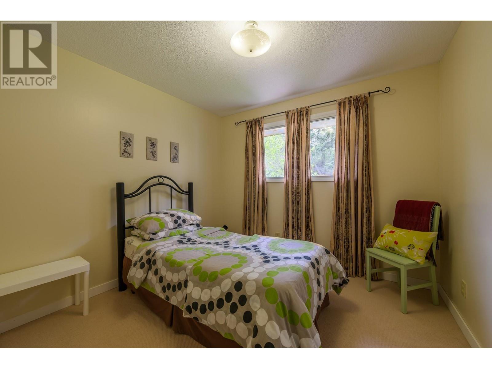 889 Mcqueen Drive, Kamloops, British Columbia  V2B 7X8 - Photo 10 - 10346051