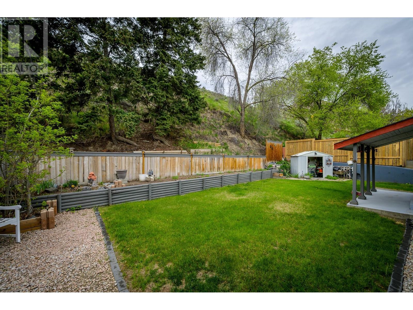 889 Mcqueen Drive, Kamloops, British Columbia  V2B 7X8 - Photo 12 - 10346051