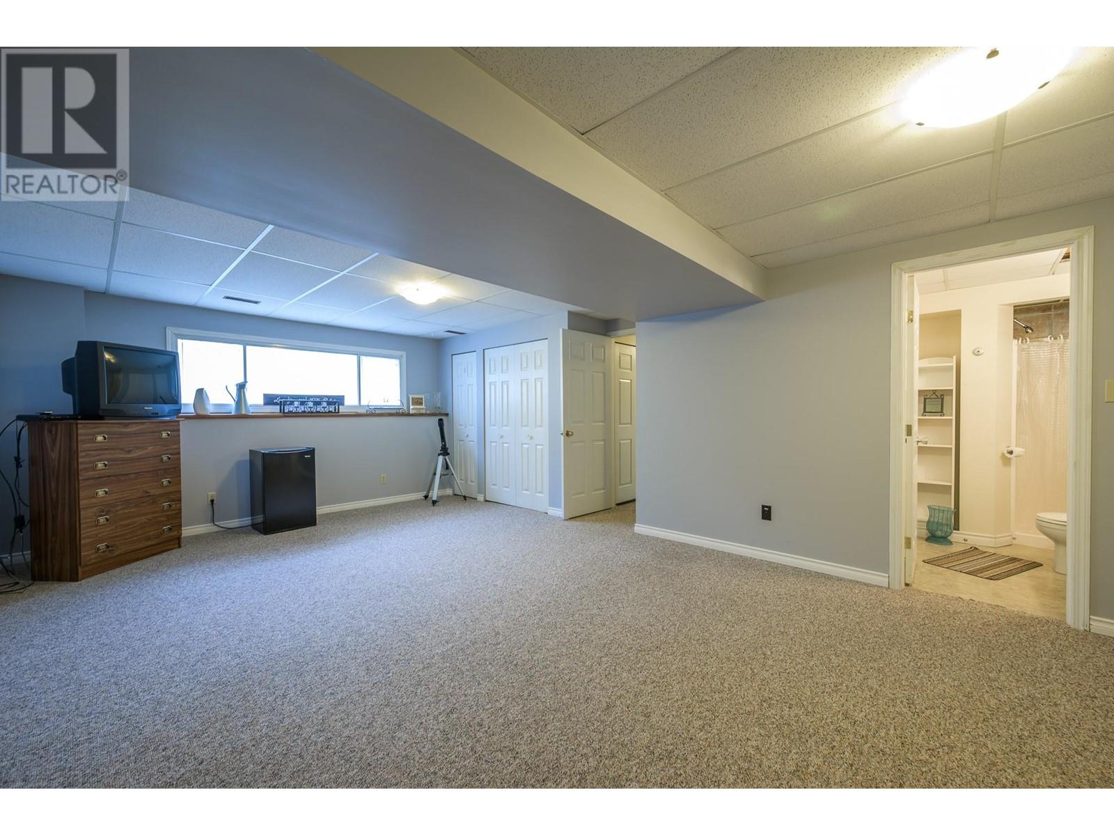 889 Mcqueen Drive, Kamloops, British Columbia  V2B 7X8 - Photo 13 - 10346051