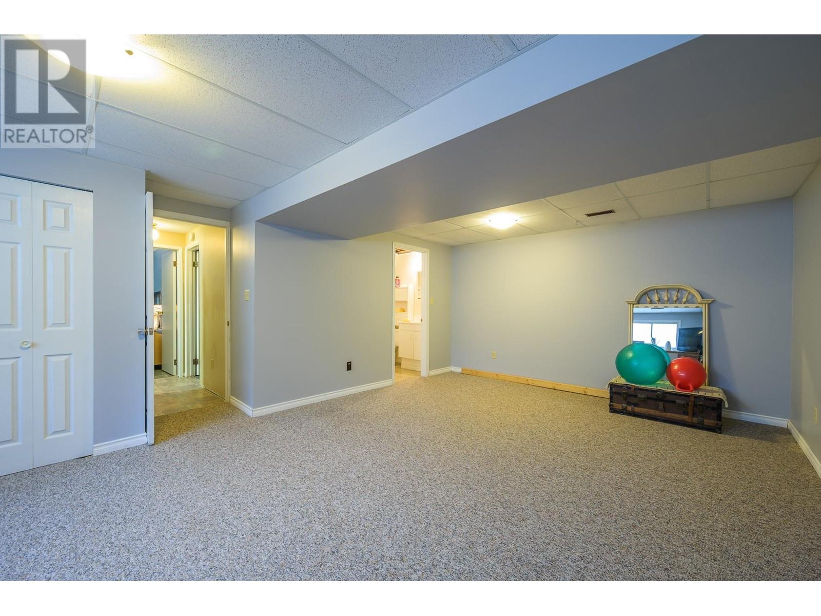 889 Mcqueen Drive, Kamloops, British Columbia  V2B 7X8 - Photo 14 - 10346051