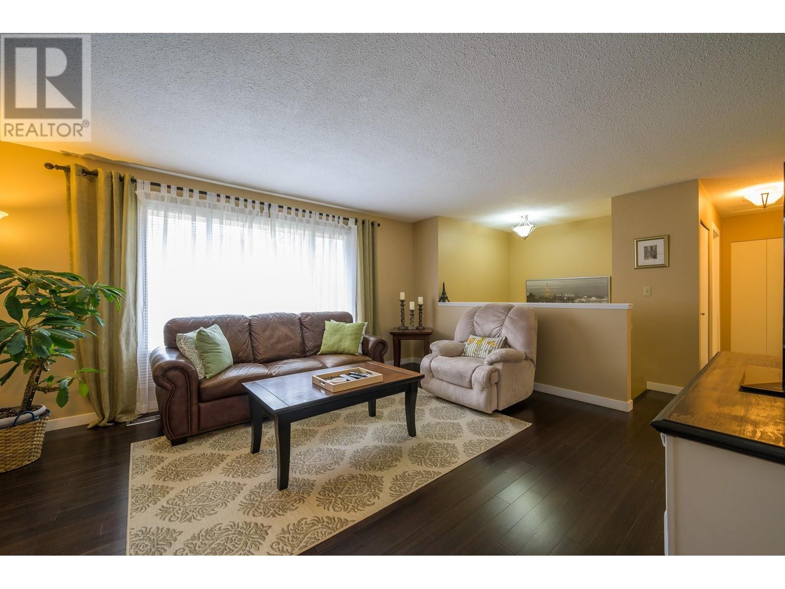 889 Mcqueen Drive, Kamloops, British Columbia  V2B 7X8 - Photo 3 - 10346051