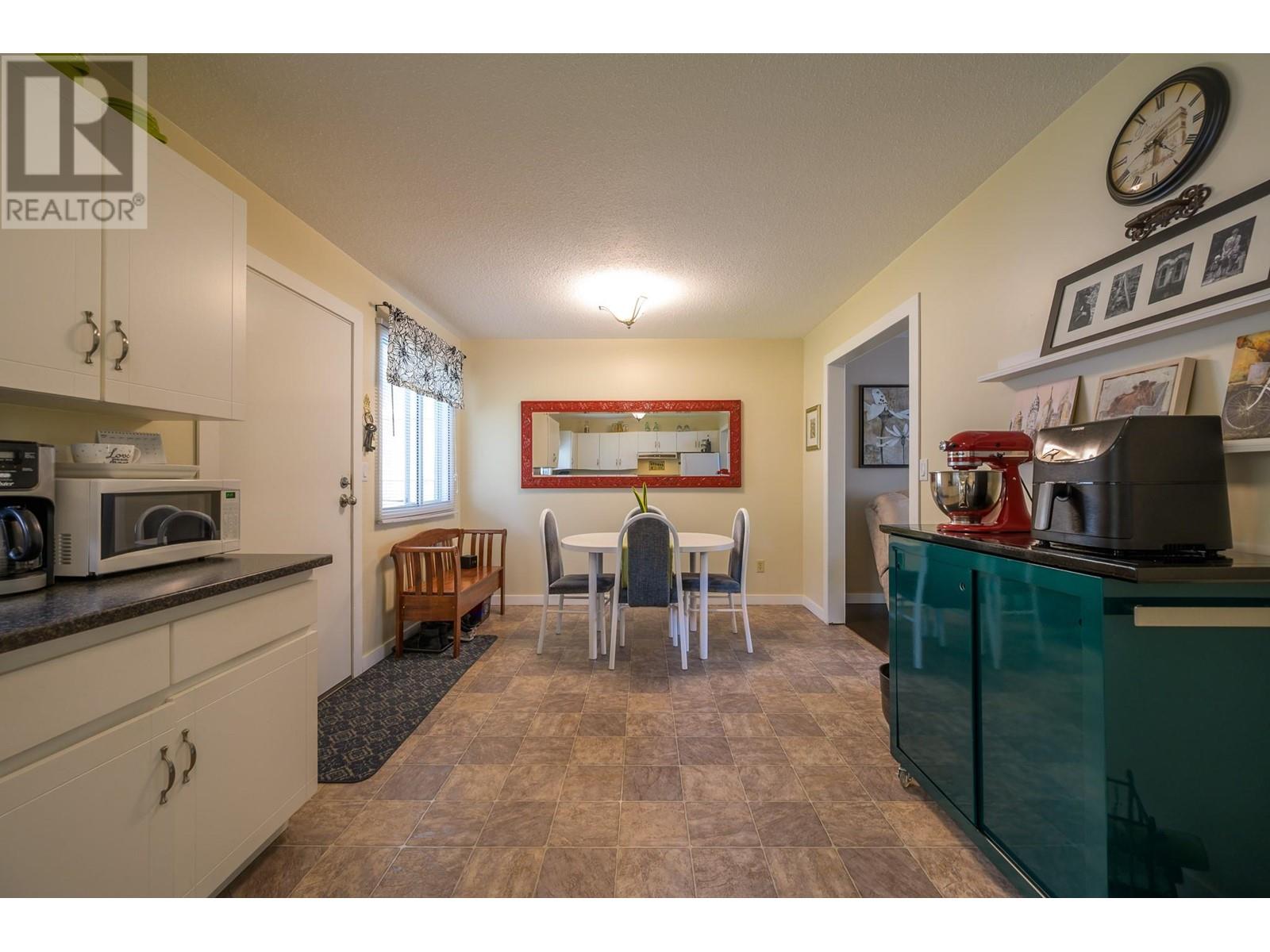 889 Mcqueen Drive, Kamloops, British Columbia  V2B 7X8 - Photo 5 - 10346051