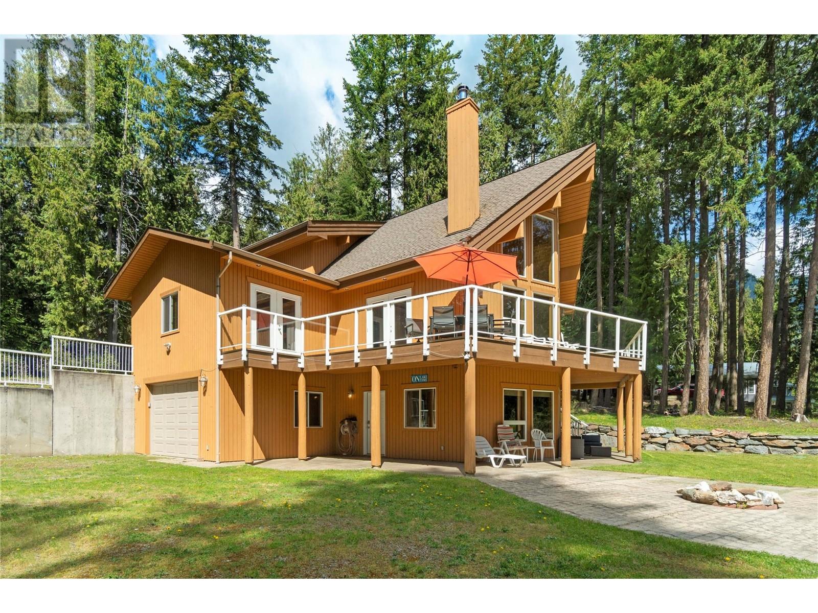 7889 Gardiner Road, Anglemont, British Columbia  V0E 1M8 - Photo 43 - 10346071