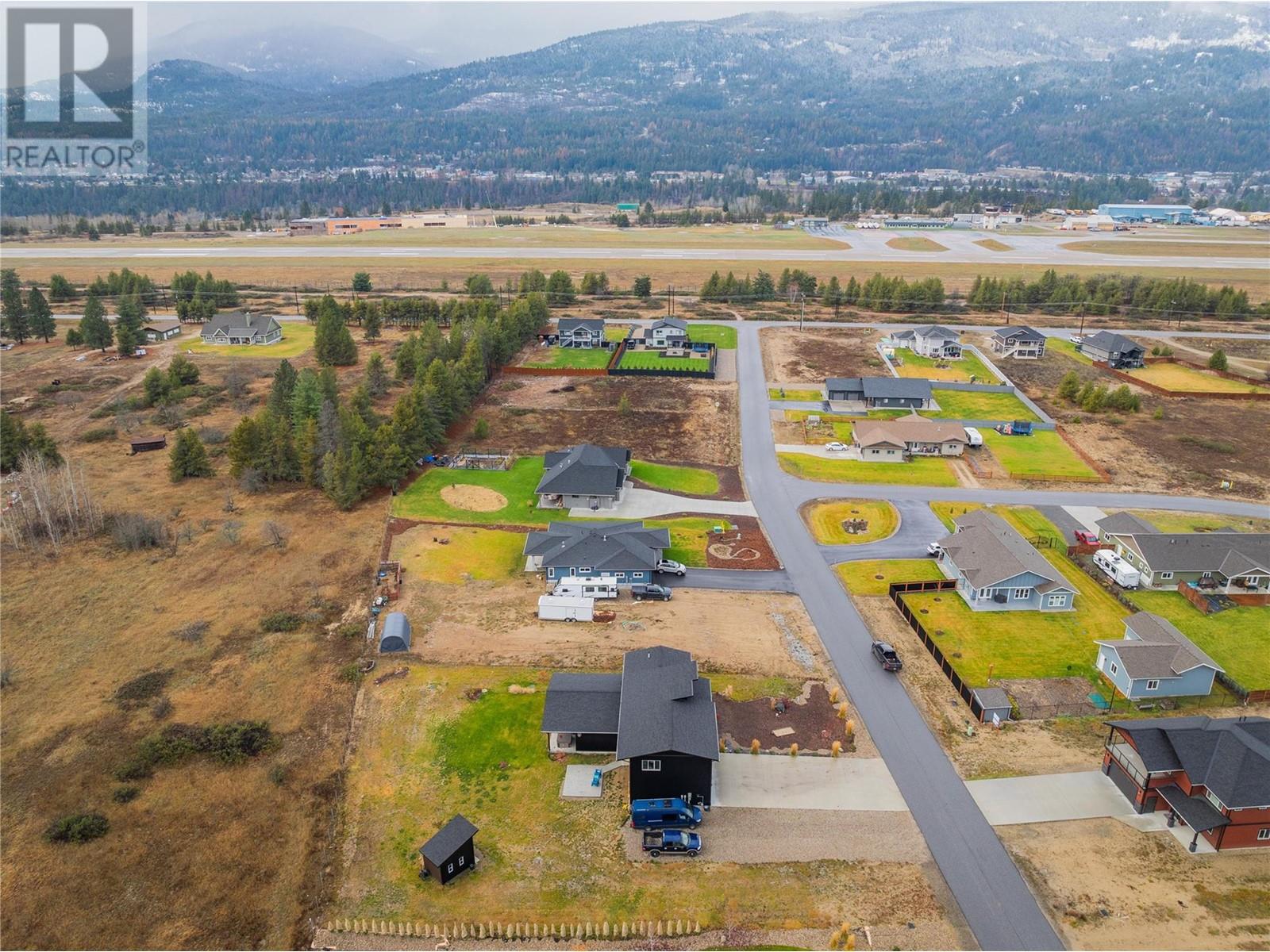 1070 Elkview Road, Castlegar, British Columbia  V1N 4L5 - Photo 11 - 10345826