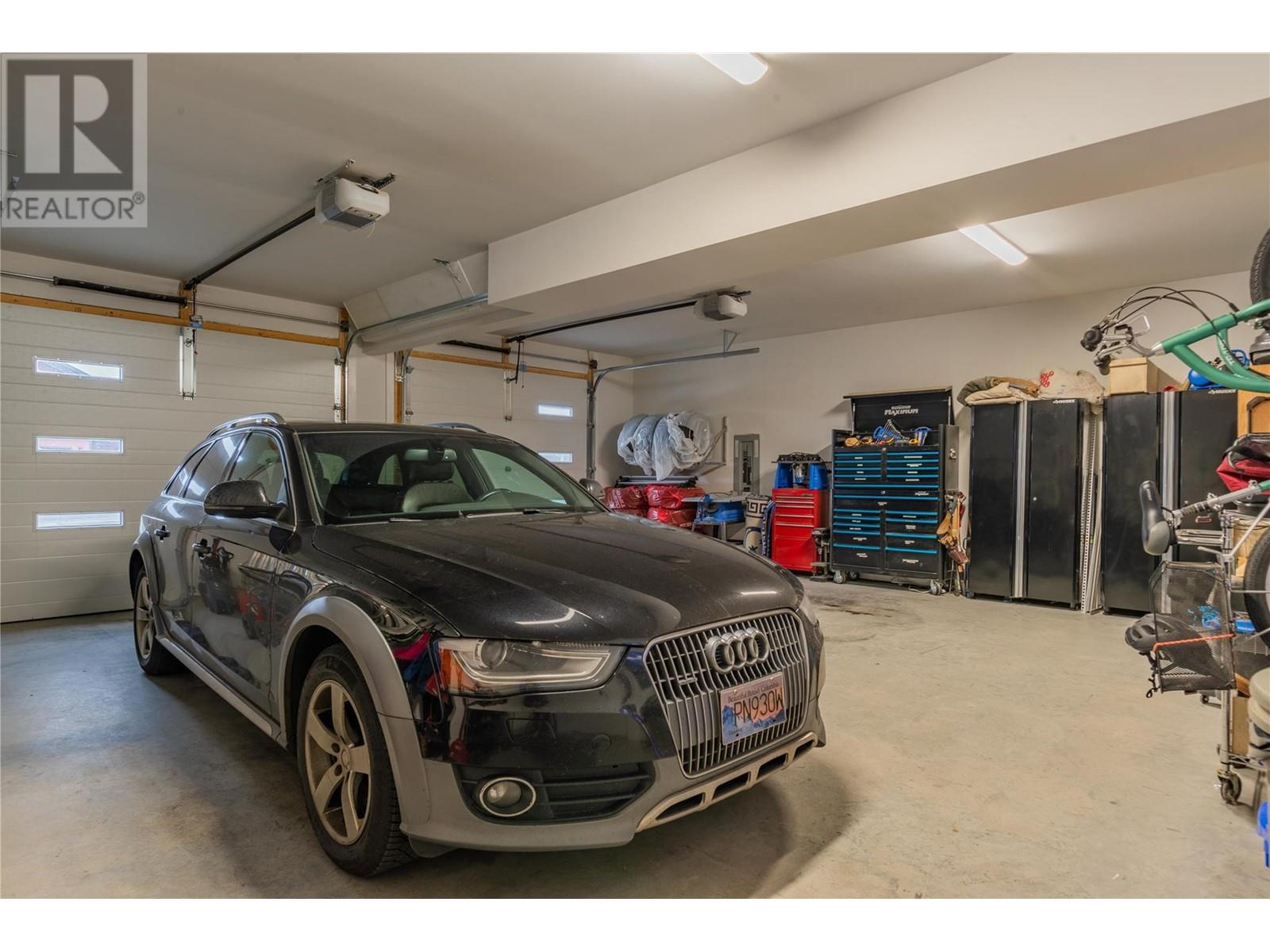 1070 Elkview Road, Castlegar, British Columbia  V1N 4L5 - Photo 39 - 10345826