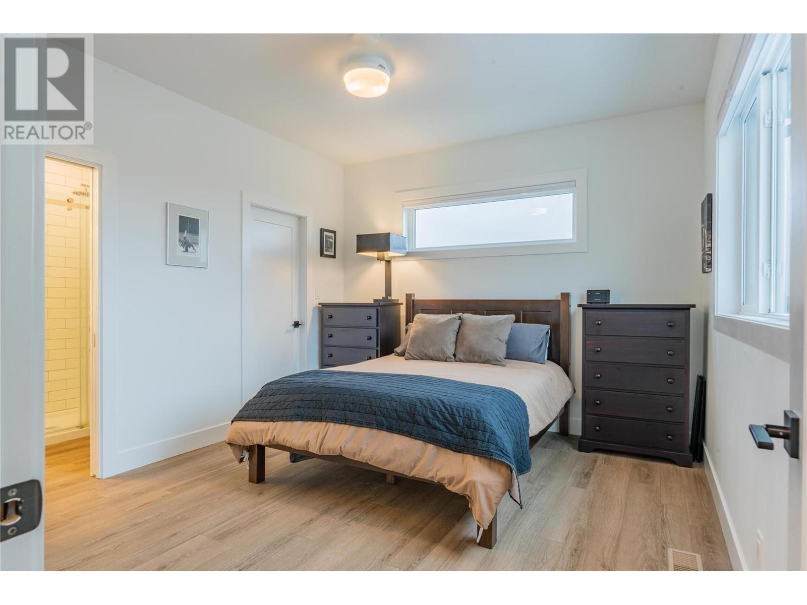 1070 Elkview Road, Castlegar, British Columbia  V1N 4L5 - Photo 48 - 10345826