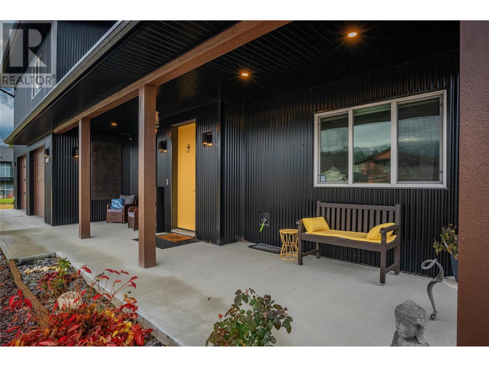 1070 Elkview Road, Castlegar, British Columbia  V1N 4L5 - Photo 66 - 10345826