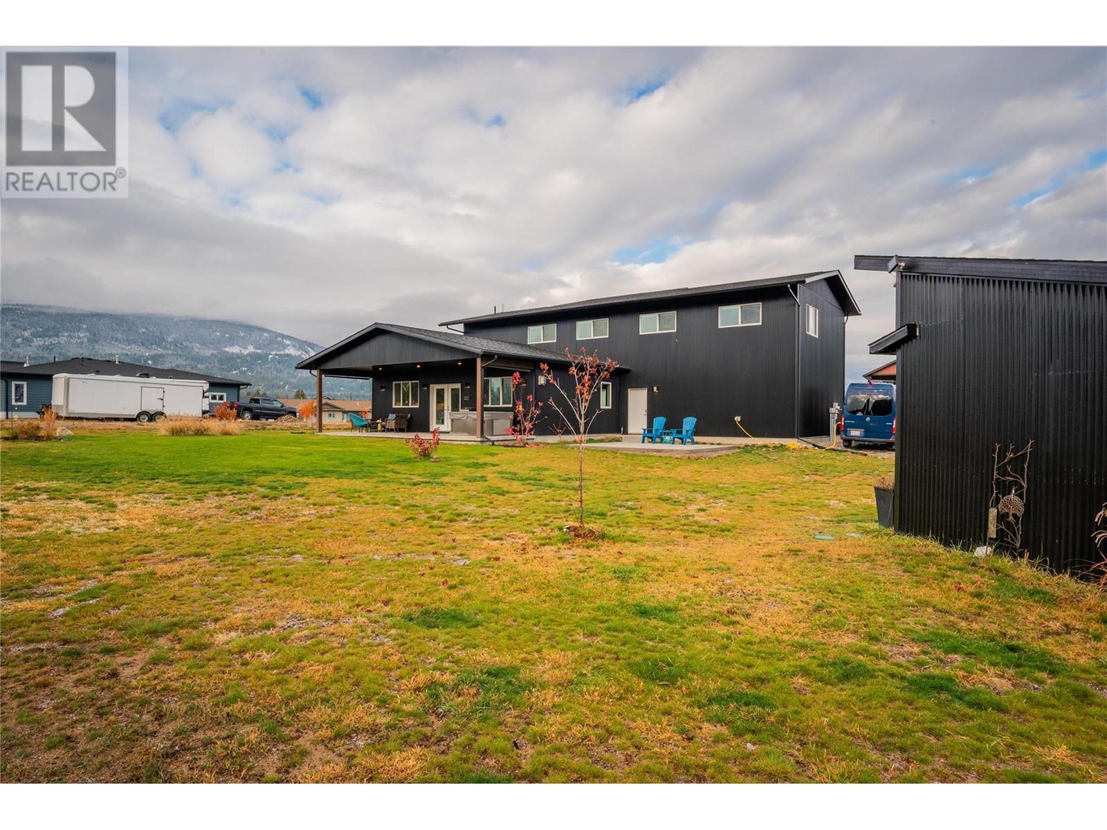 1070 Elkview Road, Castlegar, British Columbia  V1N 4L5 - Photo 74 - 10345826