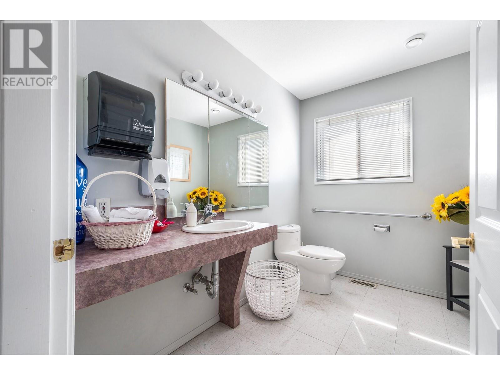 4315 27 Street, Vernon, British Columbia  V1T 3M4 - Photo 11 - 10345774