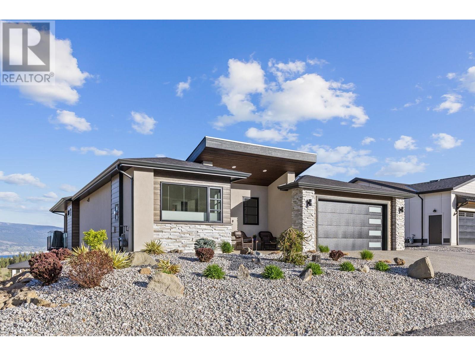 17511 Sanborn Street, Summerland, British Columbia  V0H 1Z3 - Photo 1 - 10345587