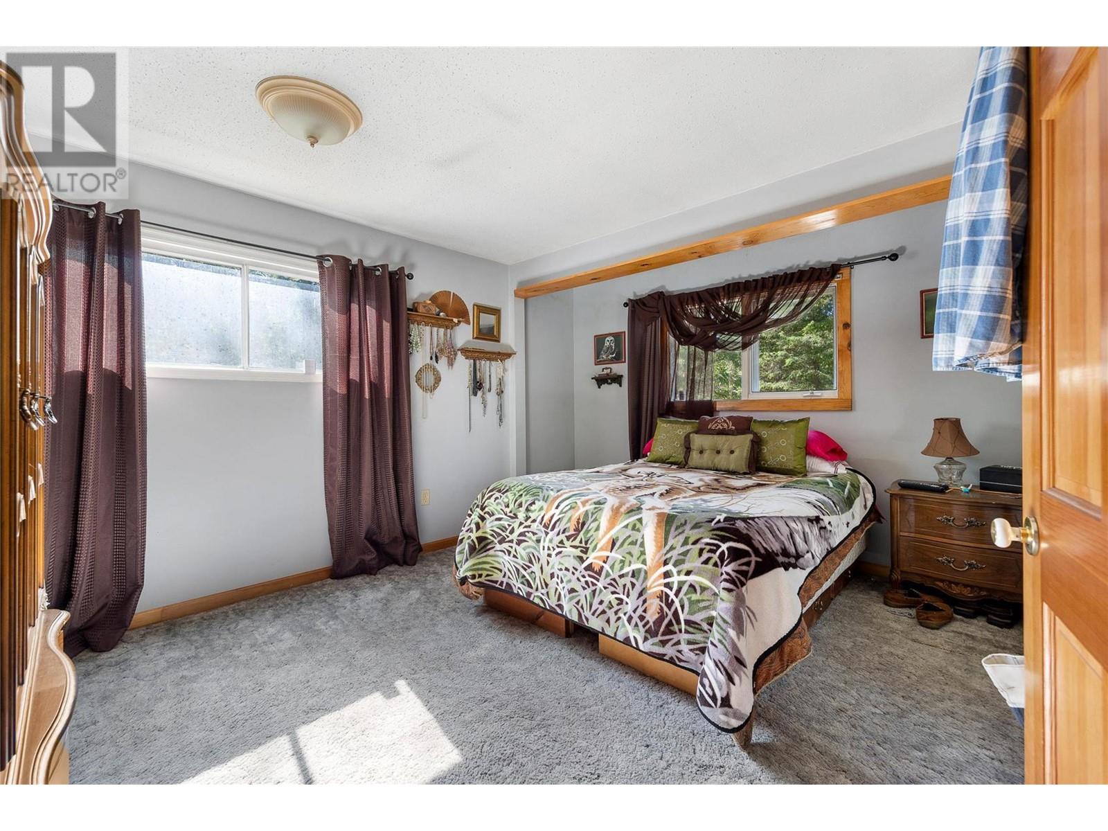 6580 33 Highway, Beaverdell, British Columbia  V0H 1A0 - Photo 10 - 10345986