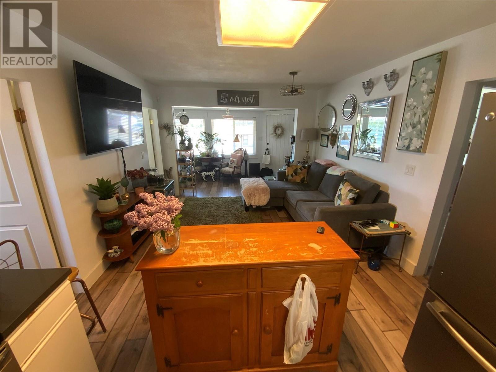 8609 87th Street, Osoyoos, British Columbia  V0H 1V2 - Photo 3 - 10346101