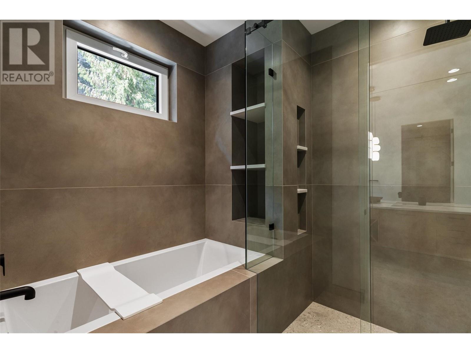 2843 Lakeridge Road, West Kelowna, British Columbia  V1Z 1Y1 - Photo 34 - 10345621