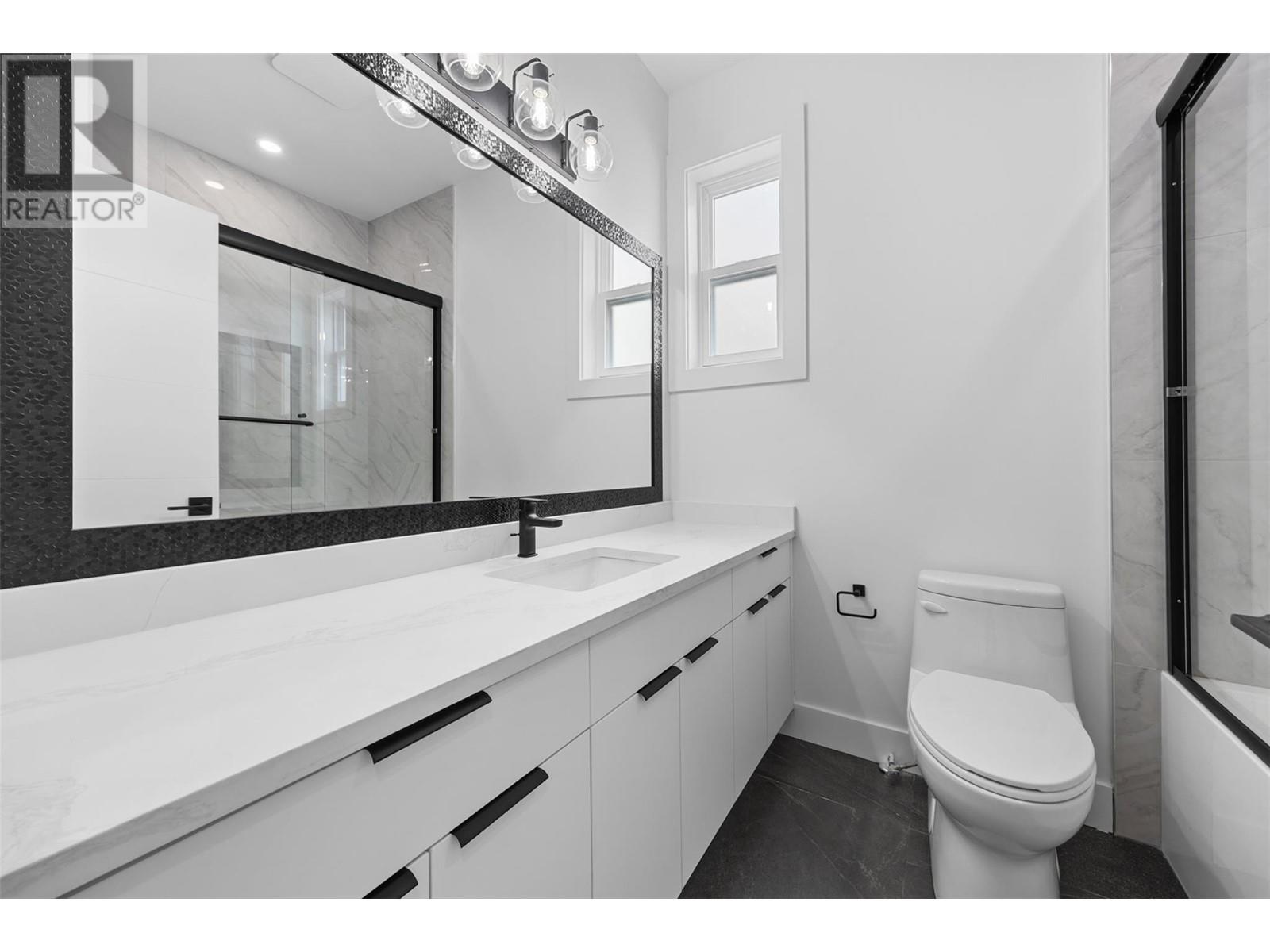 750 Raymer Avenue, Kelowna, British Columbia  V1Y 4Z8 - Photo 9 - 10345983