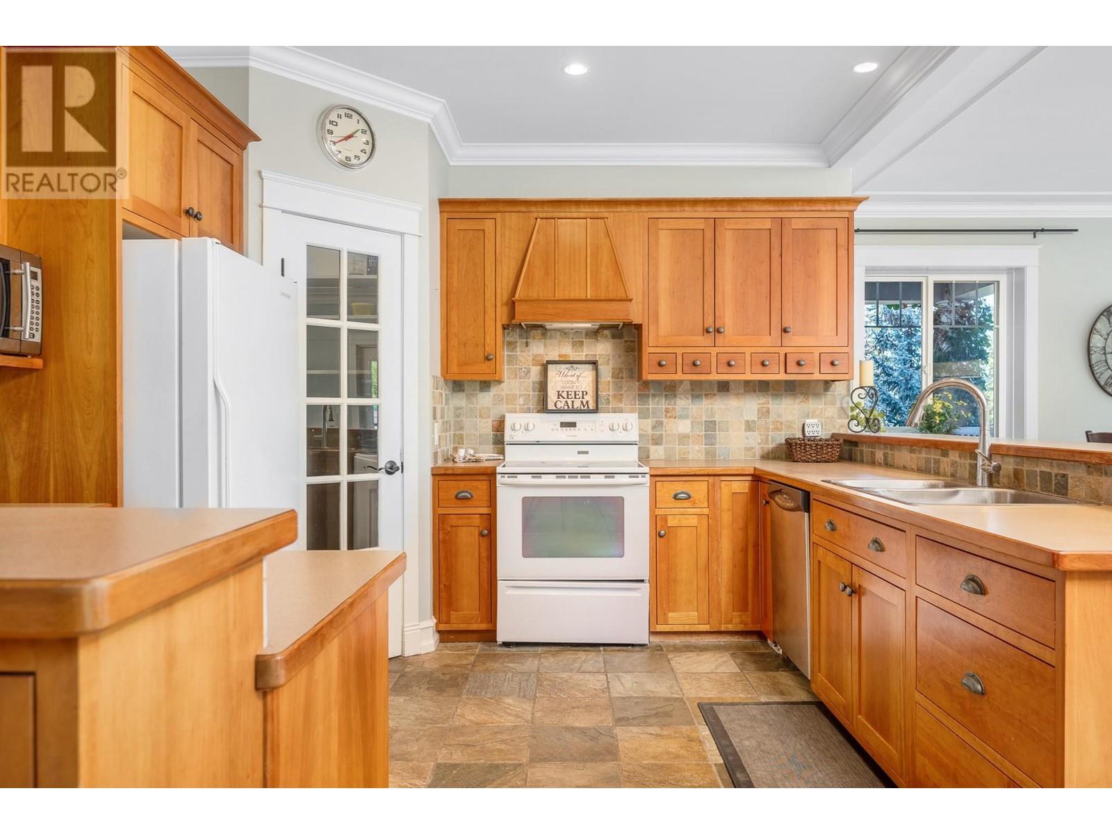 9732 Cameron Road, Vernon, British Columbia  V1H 1K9 - Photo 13 - 10345623