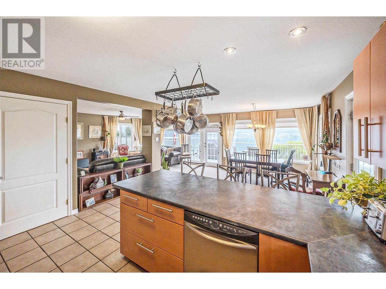 11305 Walters Road, Summerland, British Columbia  V0H 1Z4 - Photo 7 - 10346018