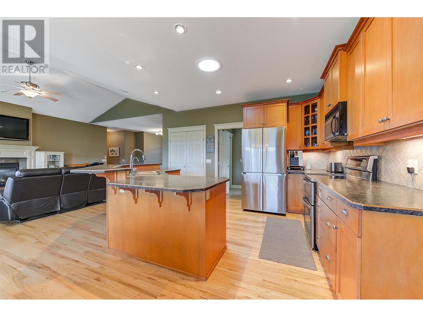 2204 Quail Run Drive, Kelowna, British Columbia  V1V 2S4 - Photo 8 - 10345924