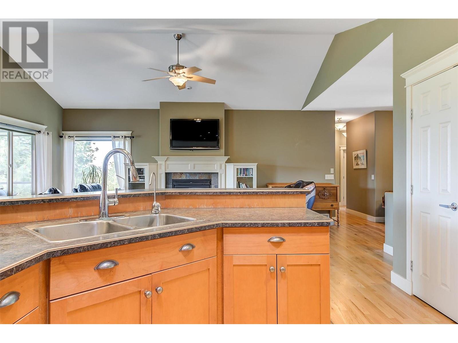 2204 Quail Run Drive, Kelowna, British Columbia  V1V 2S4 - Photo 9 - 10345924