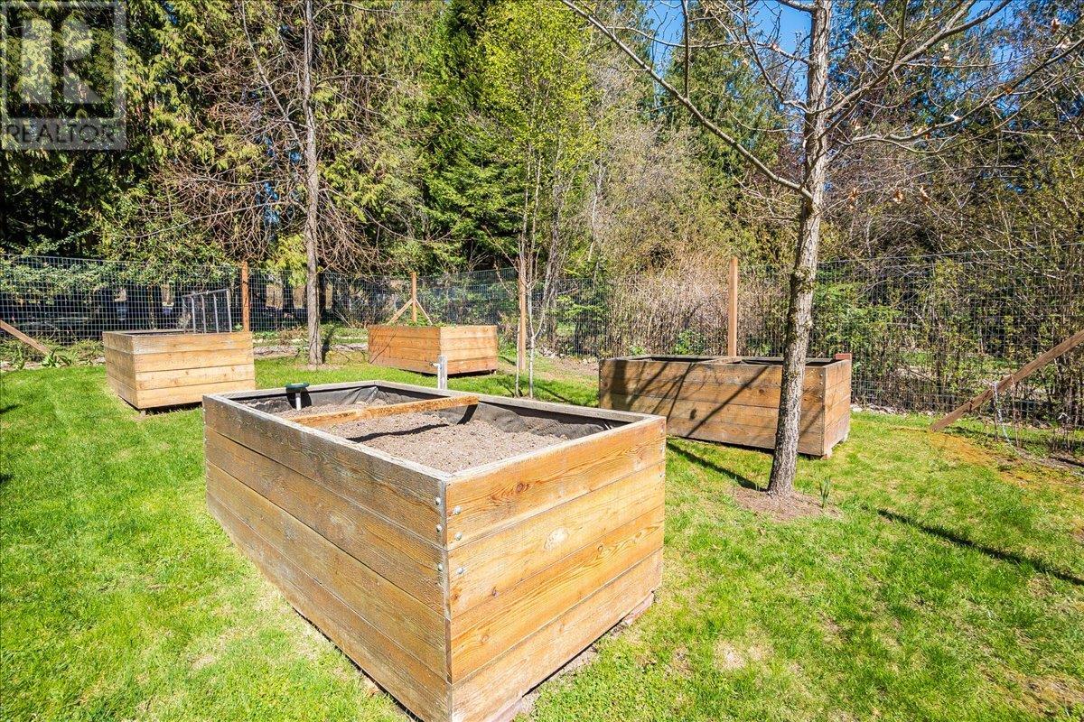 2836 Lower Six Mile Road, Nelson, British Columbia  V1L 6L6 - Photo 47 - 10342958