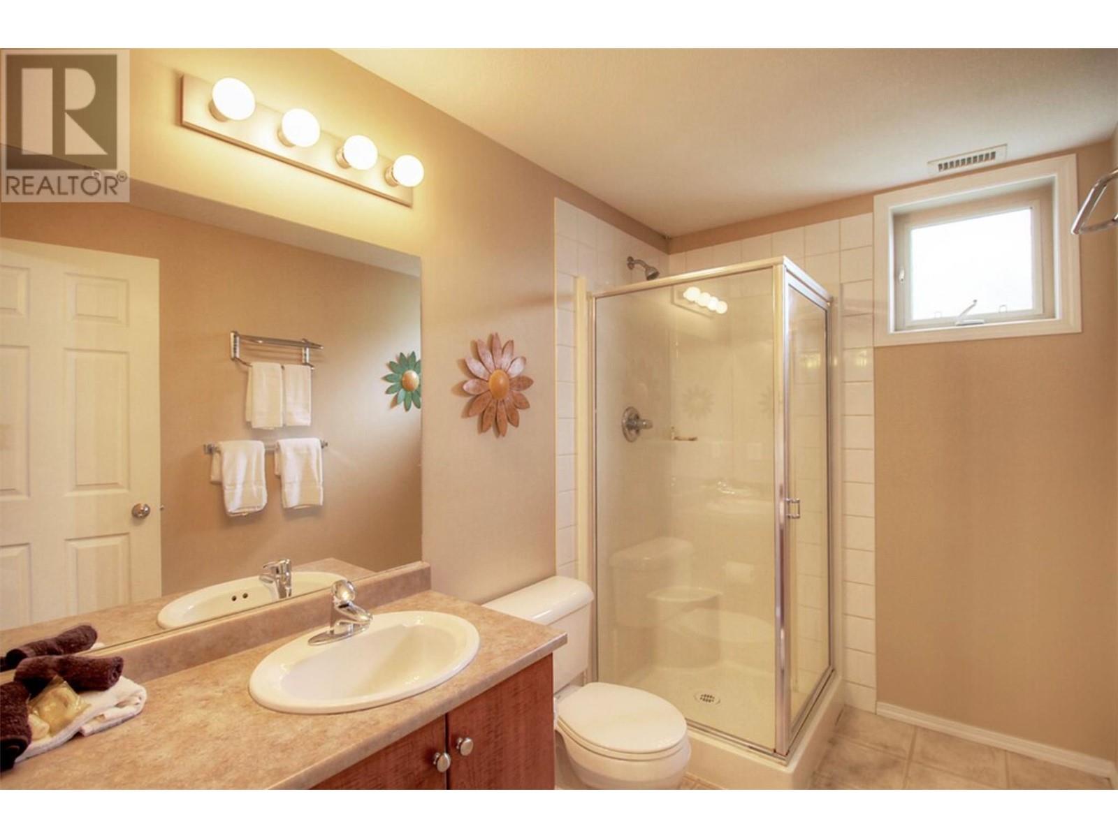 1875 Country Club Drive Unit# 1202, Kelowna, British Columbia  V1V 2W7 - Photo 17 - 10345734