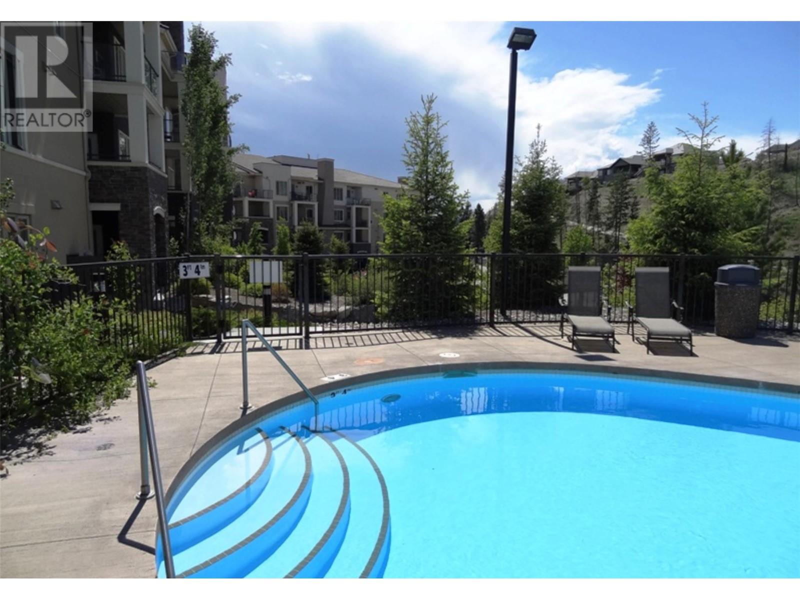 1875 Country Club Drive Unit# 1202, Kelowna, British Columbia  V1V 2W7 - Photo 2 - 10345734