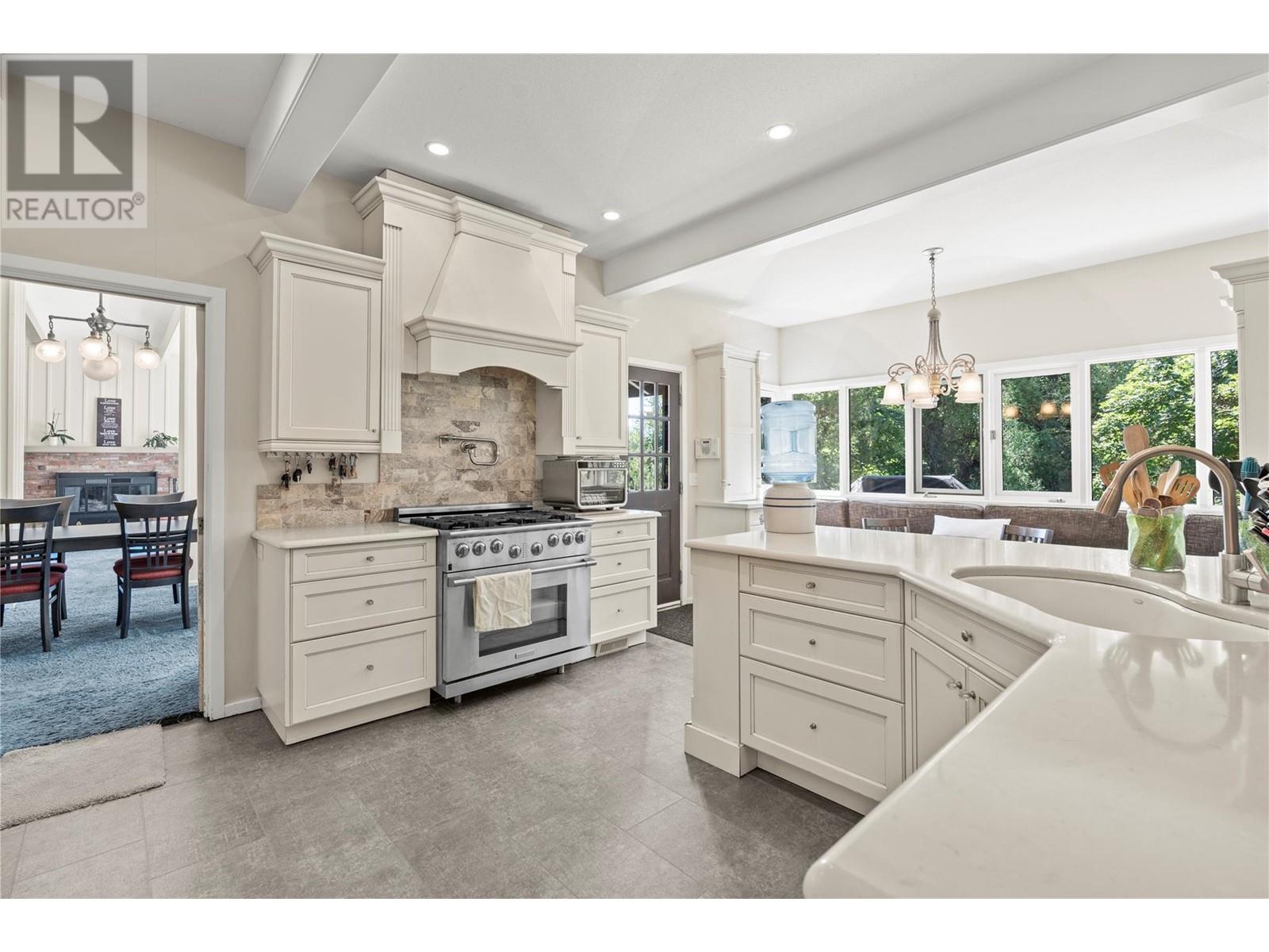 1451 Mountview Road, Vernon, British Columbia  V1B 3A5 - Photo 21 - 10346134