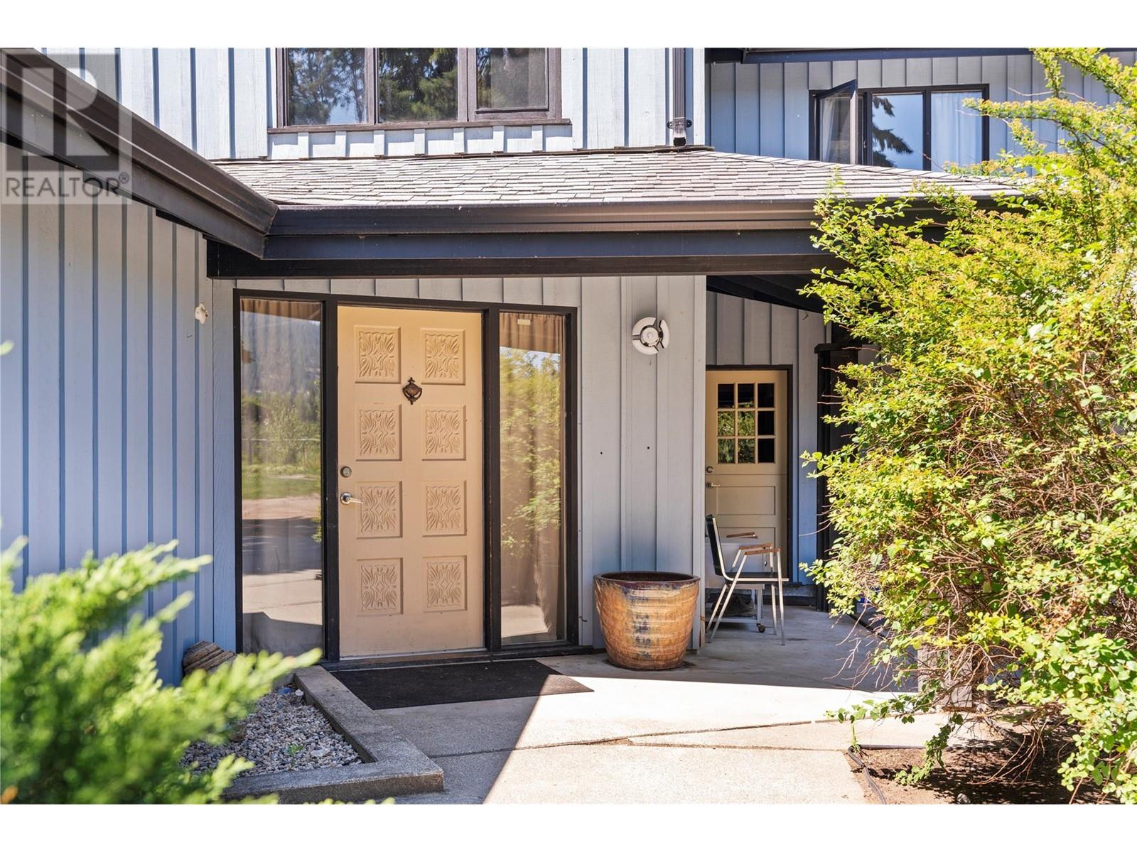 1451 Mountview Road, Vernon, British Columbia  V1B 3A5 - Photo 5 - 10346134