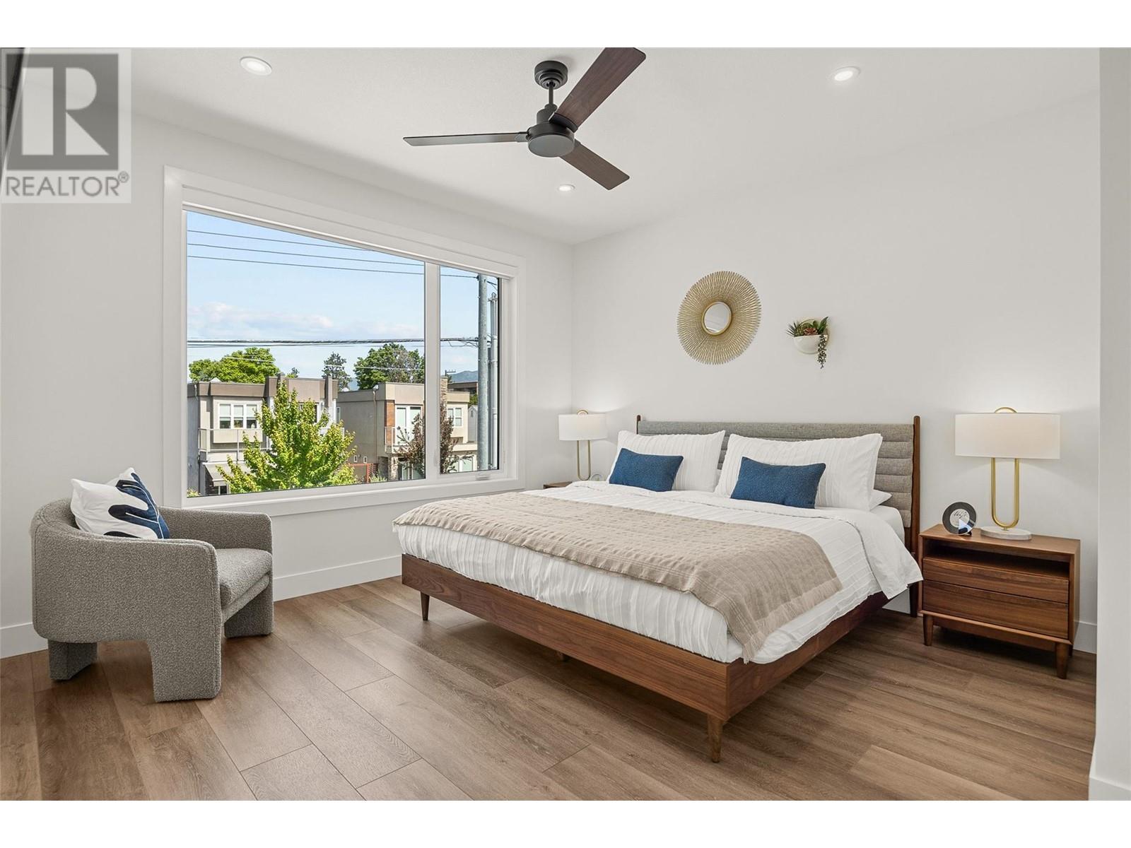 720 Churchill Avenue, Penticton, British Columbia  V2A 1E1 - Photo 3 - 10346120
