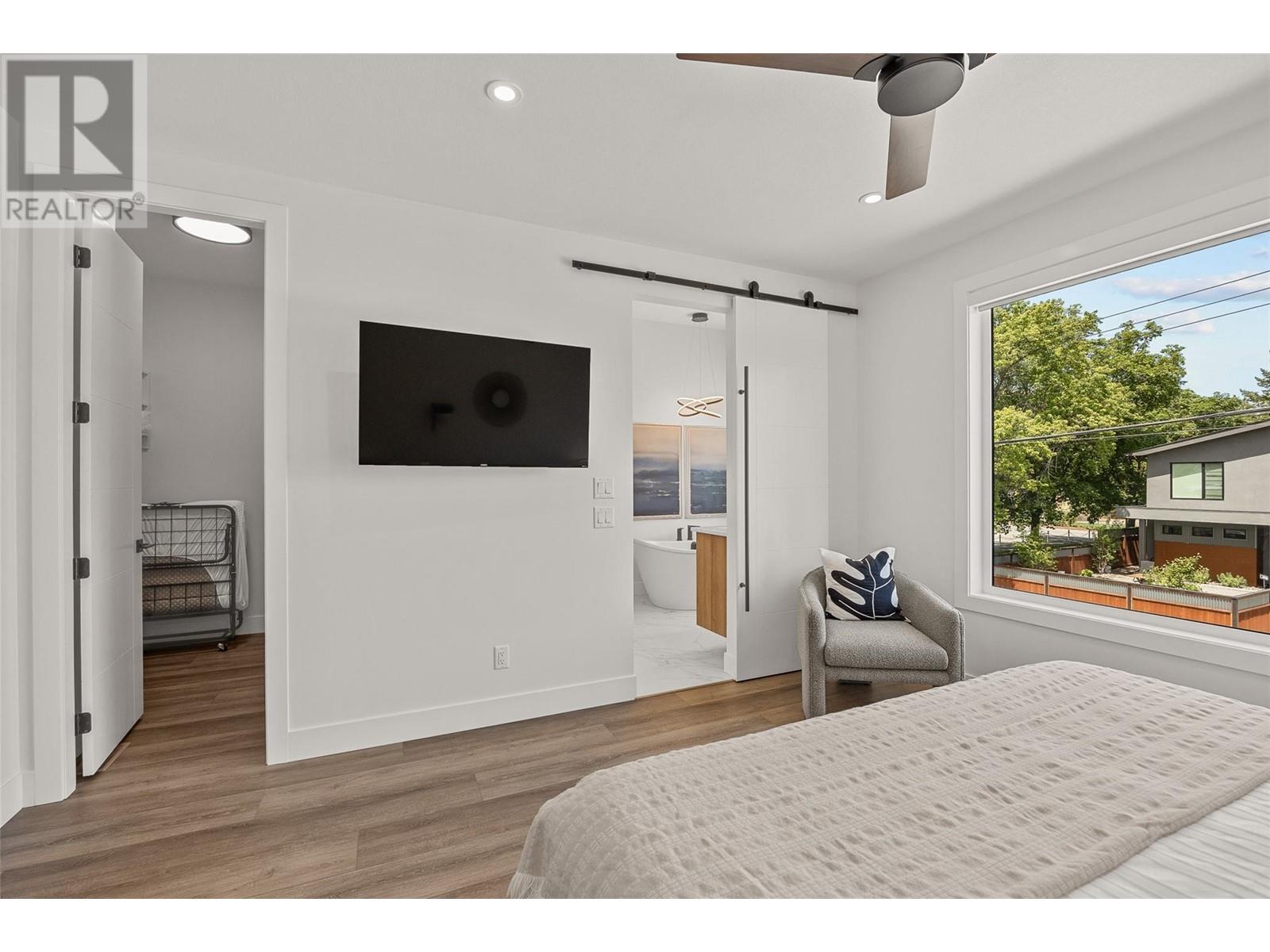 720 Churchill Avenue, Penticton, British Columbia  V2A 1E1 - Photo 5 - 10346120