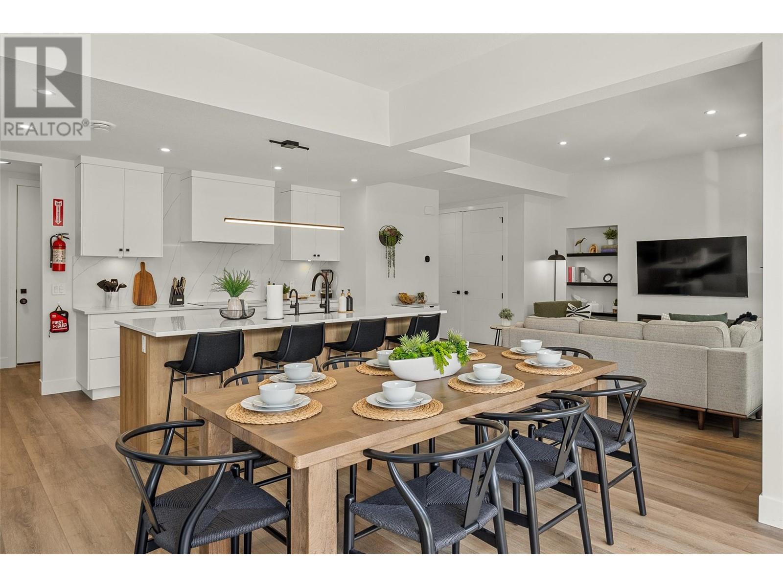 720 Churchill Avenue, Penticton, British Columbia  V2A 1E1 - Photo 61 - 10346120