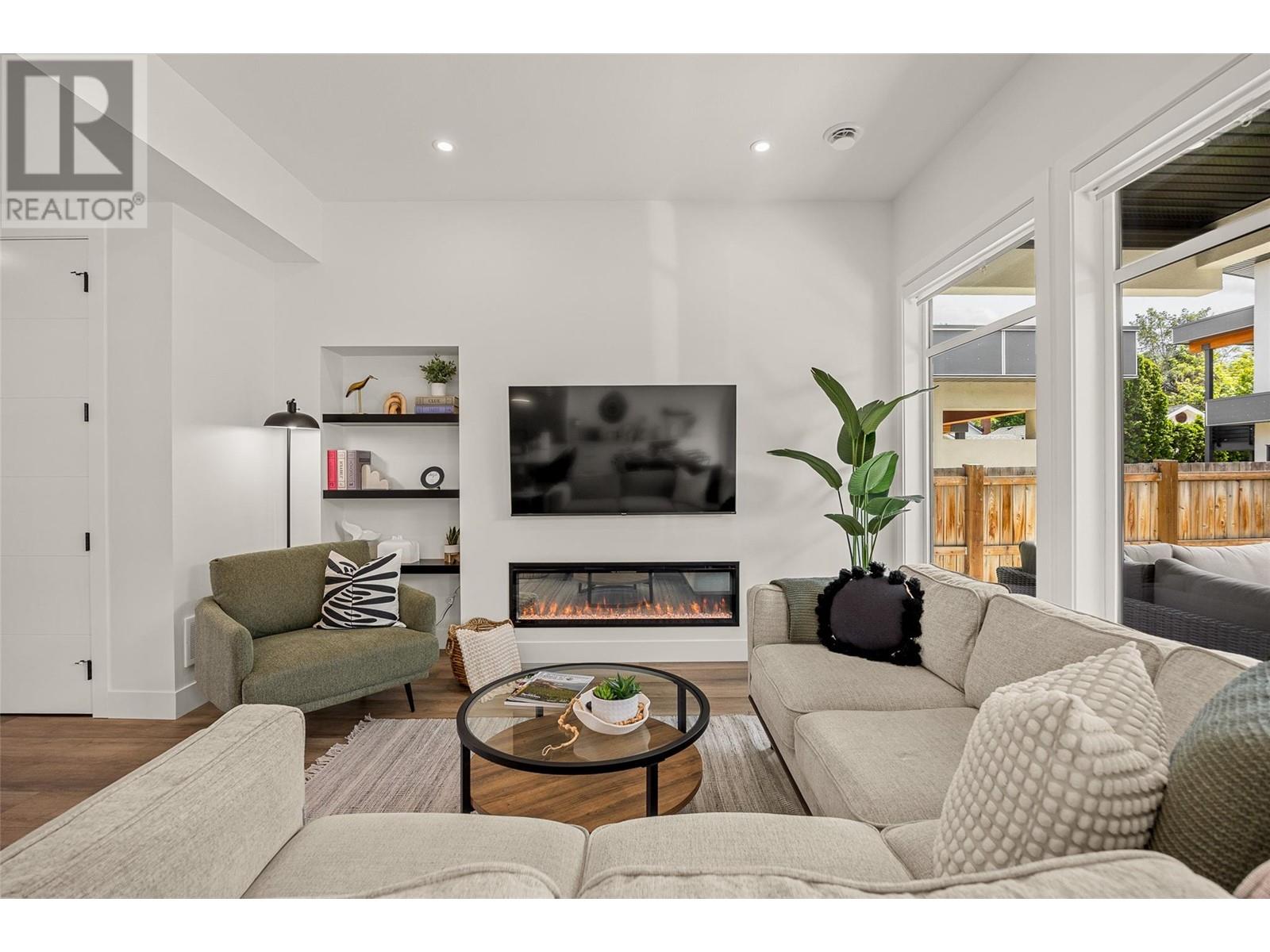 720 Churchill Avenue, Penticton, British Columbia  V2A 1E1 - Photo 66 - 10346120