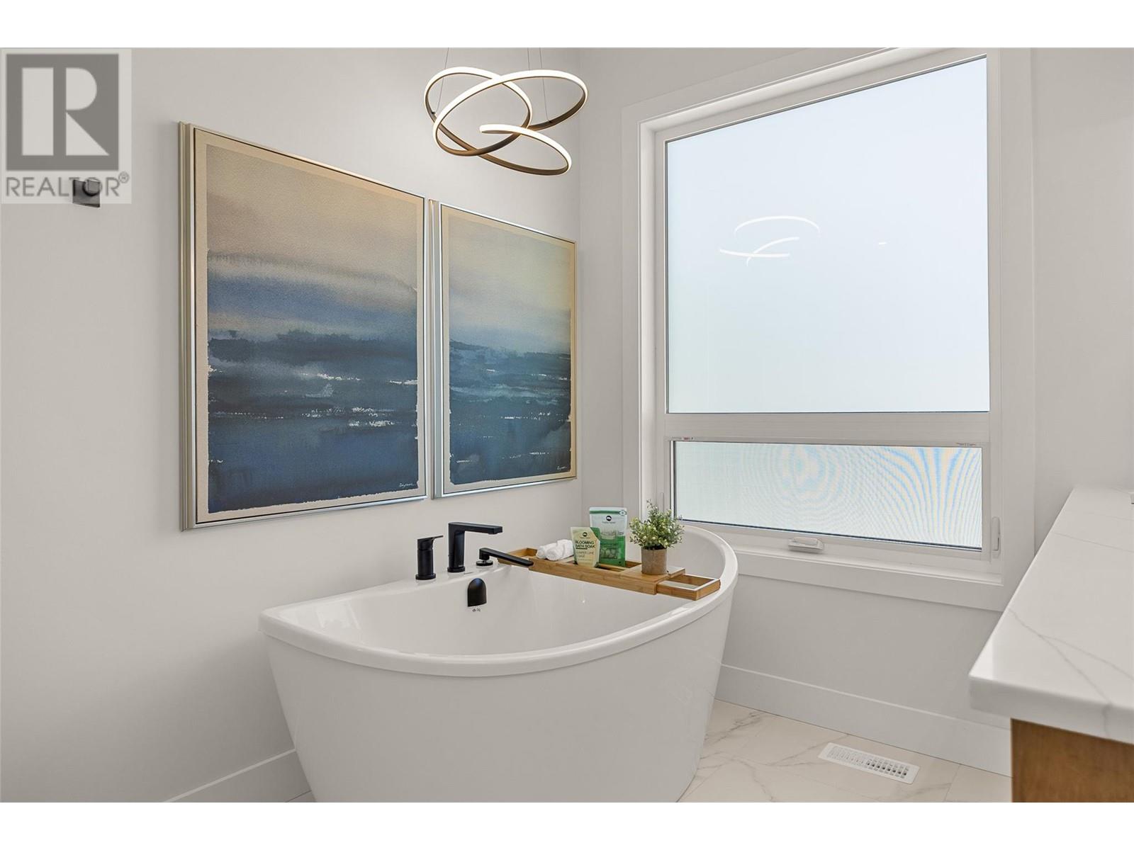 720 Churchill Avenue, Penticton, British Columbia  V2A 1E1 - Photo 8 - 10346120