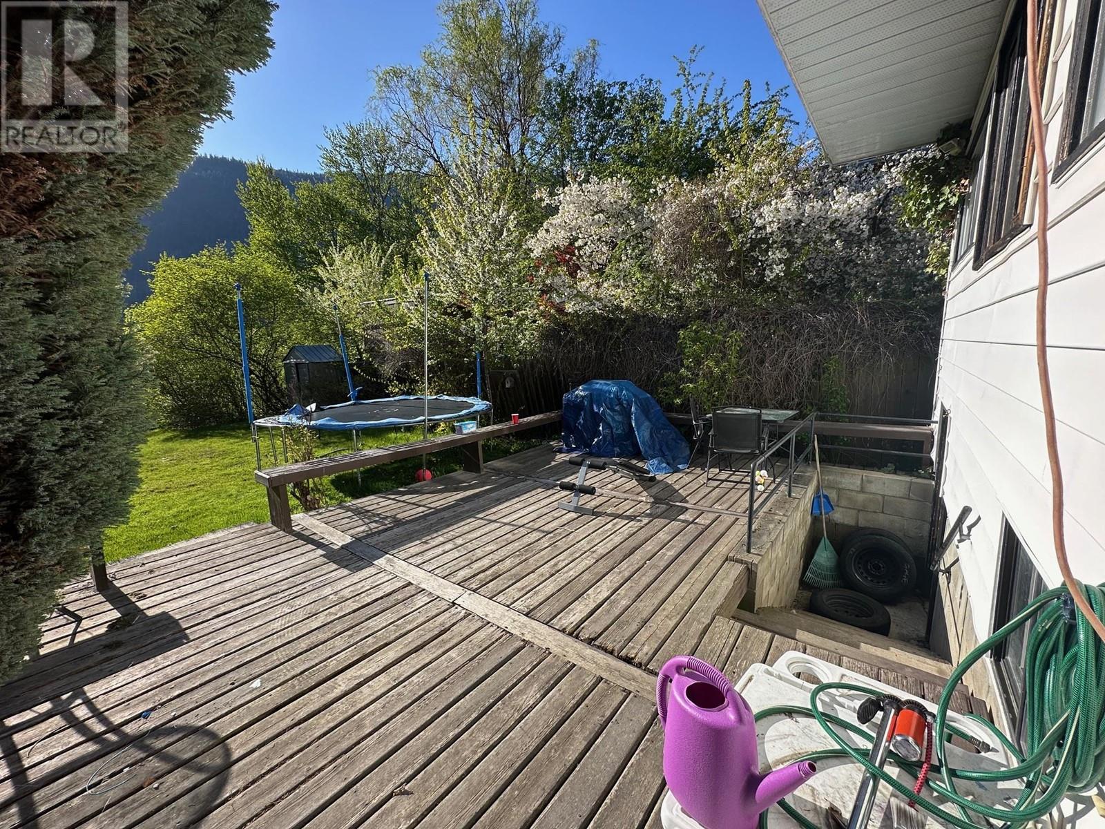 609 Second Street, Nelson, British Columbia  V1L 2L7 - Photo 13 - 10345333