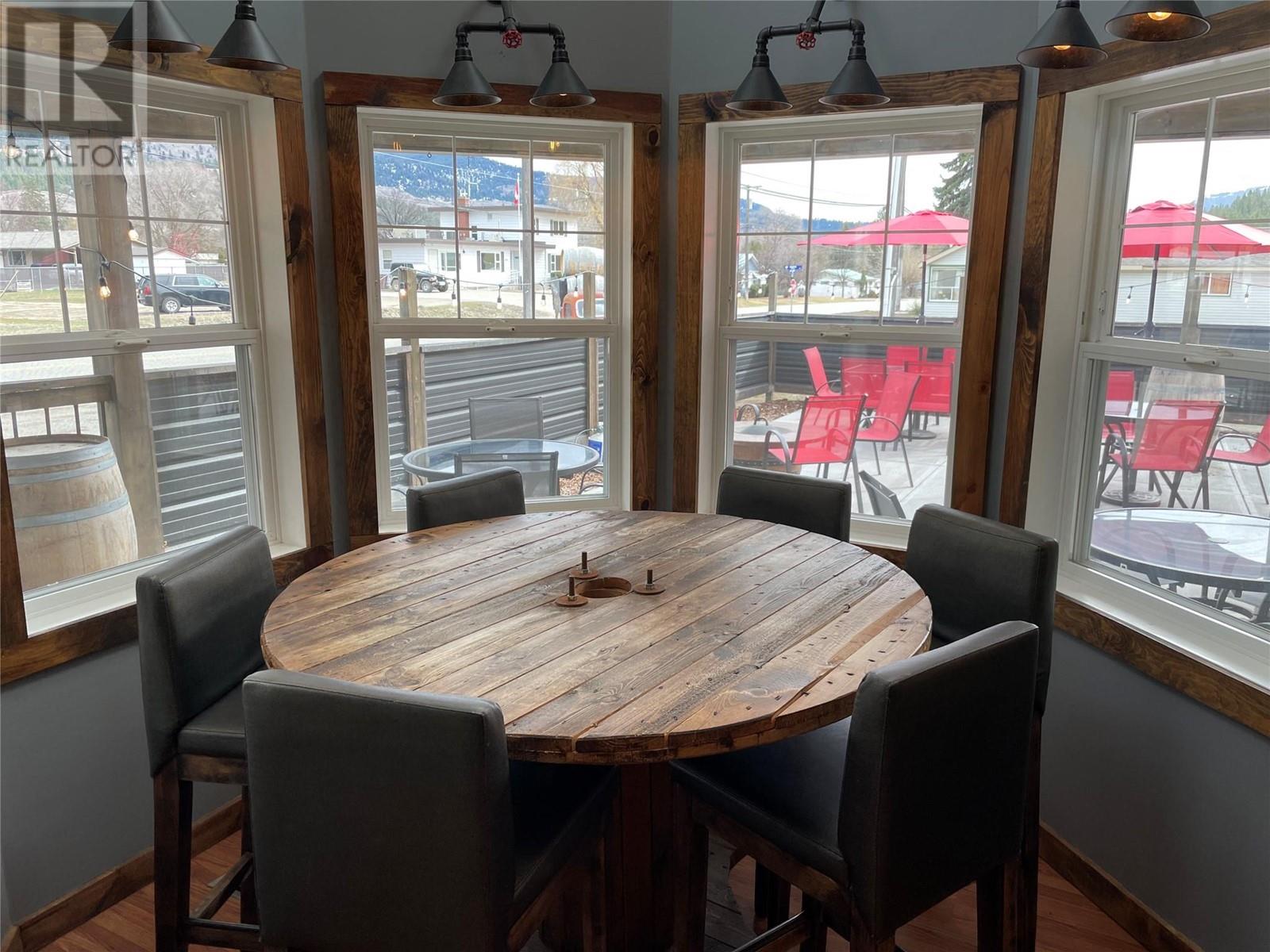 607 Eighth Avenue, Midway, British Columbia  V0H 1M0 - Photo 11 - 10346040