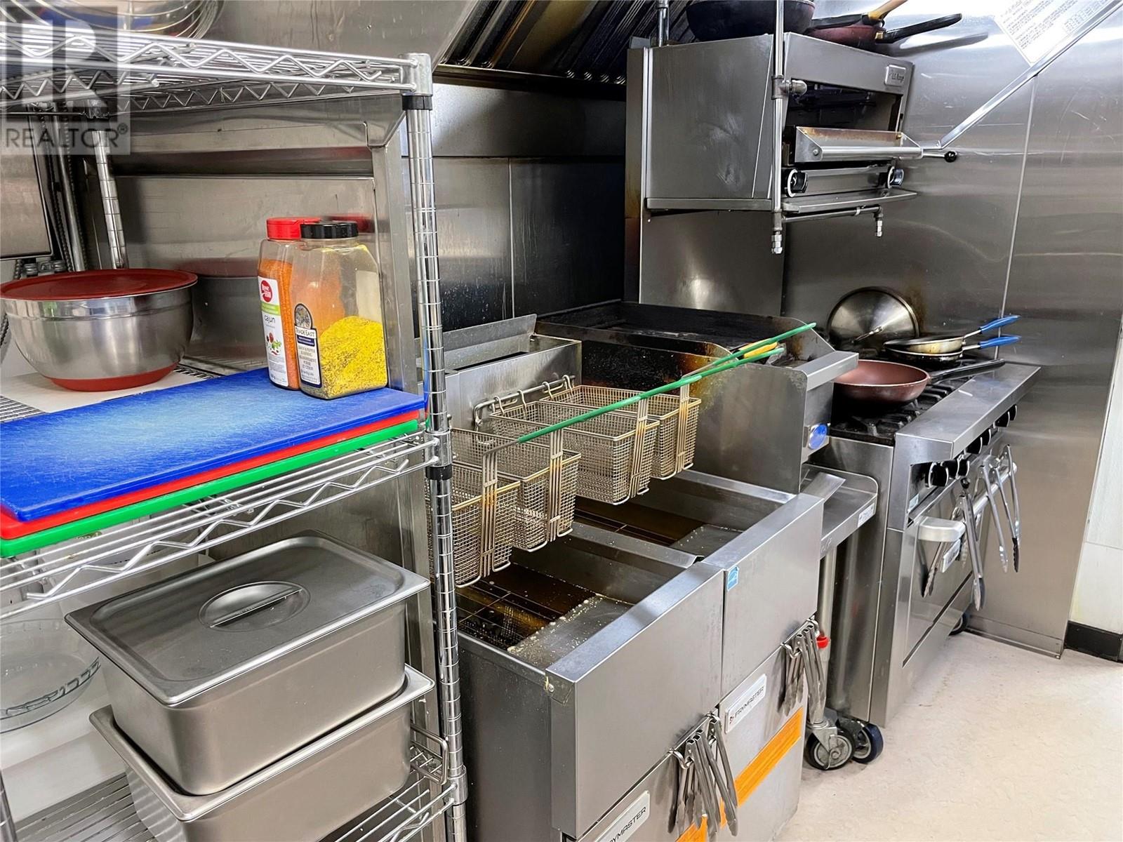 607 Eighth Avenue, Midway, British Columbia  V0H 1M0 - Photo 20 - 10346040