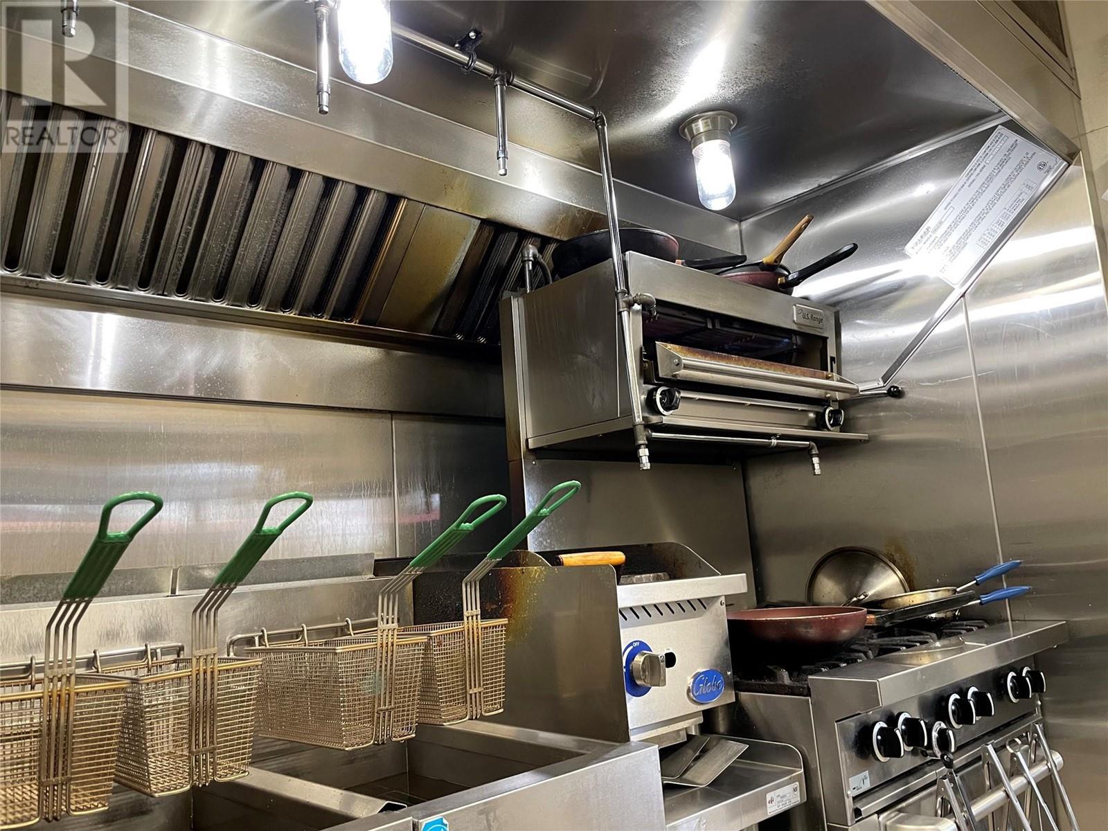 607 Eighth Avenue, Midway, British Columbia  V0H 1M0 - Photo 21 - 10346040