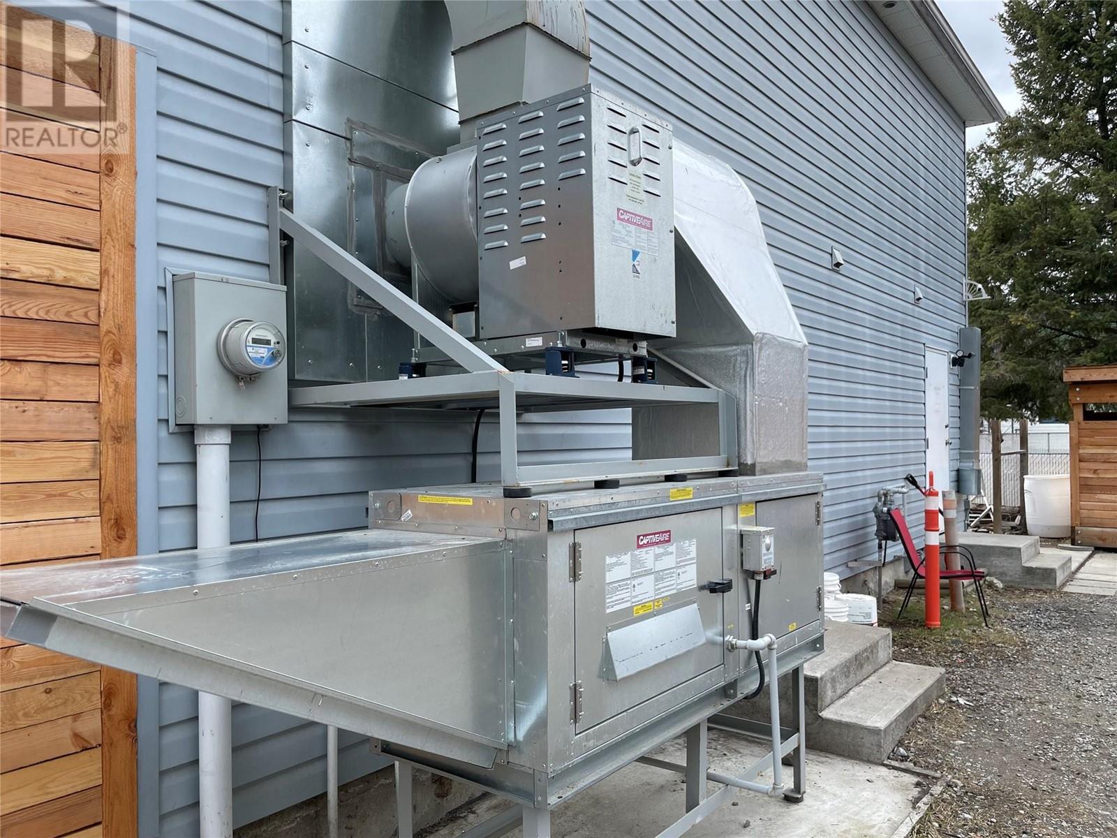 607 Eighth Avenue, Midway, British Columbia  V0H 1M0 - Photo 24 - 10346040