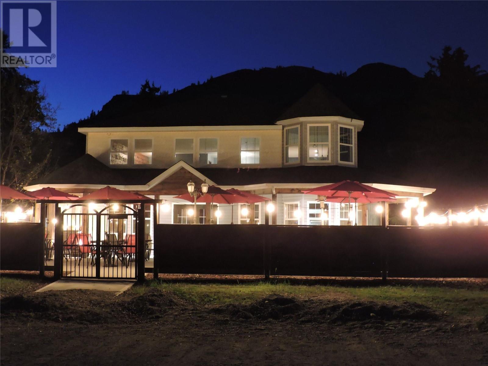 607 Eighth Avenue, Midway, British Columbia  V0H 1M0 - Photo 38 - 10346040