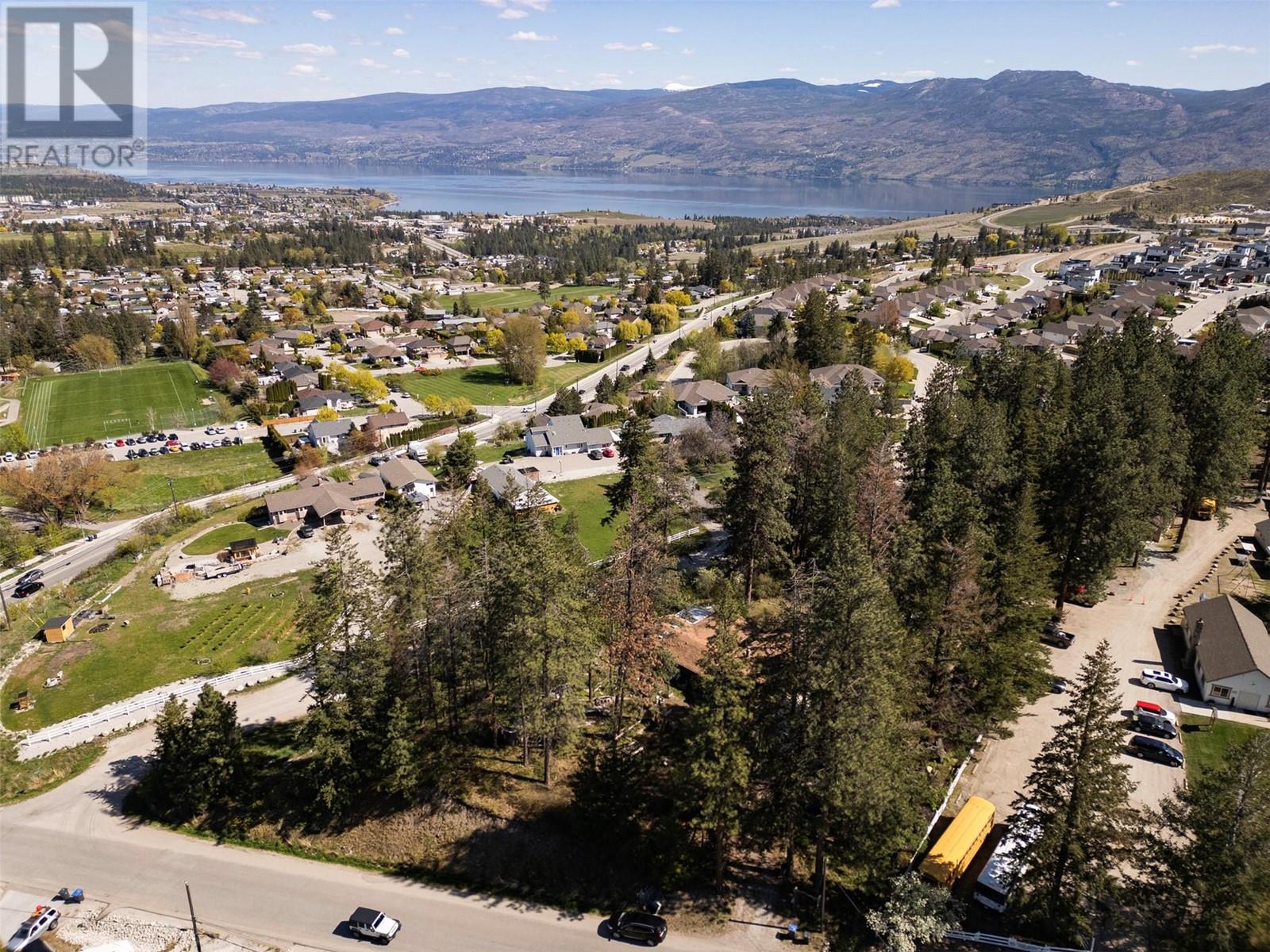 3021 Mciver Road, West Kelowna, British Columbia  V4T 1C4 - Photo 12 - 10346105