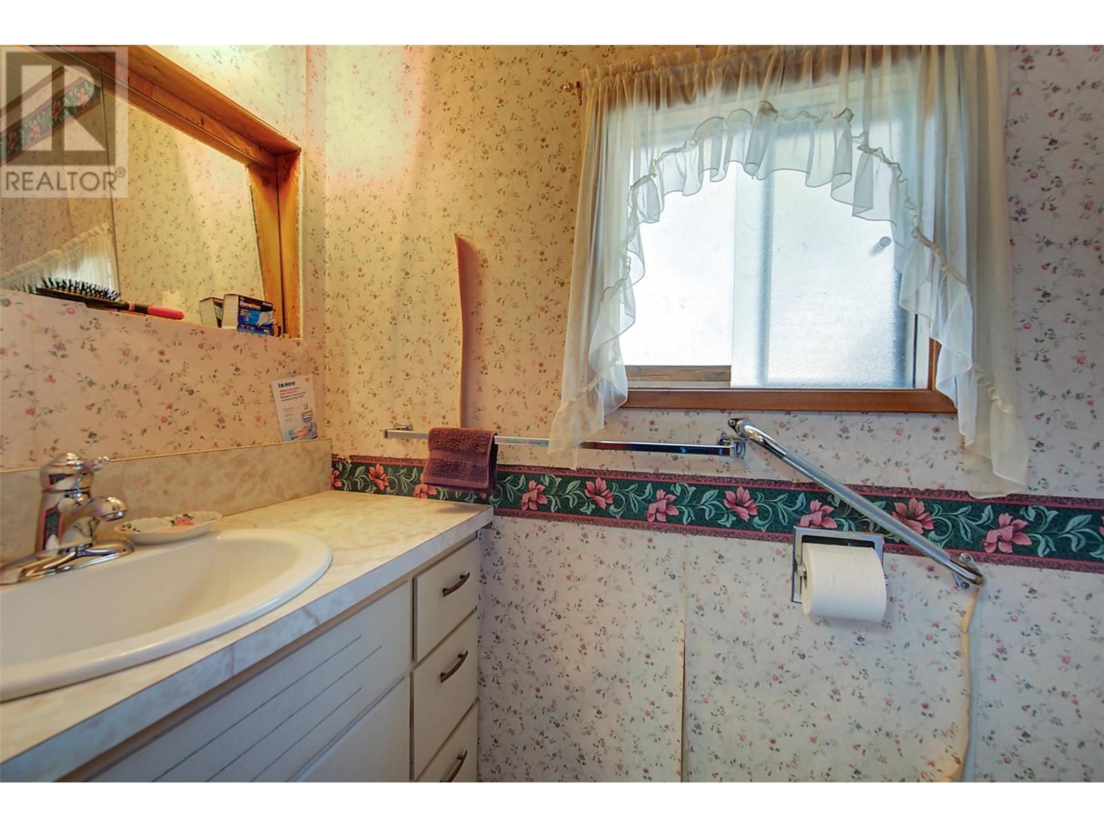 3021 Mciver Road, West Kelowna, British Columbia  V4T 1C4 - Photo 40 - 10346105