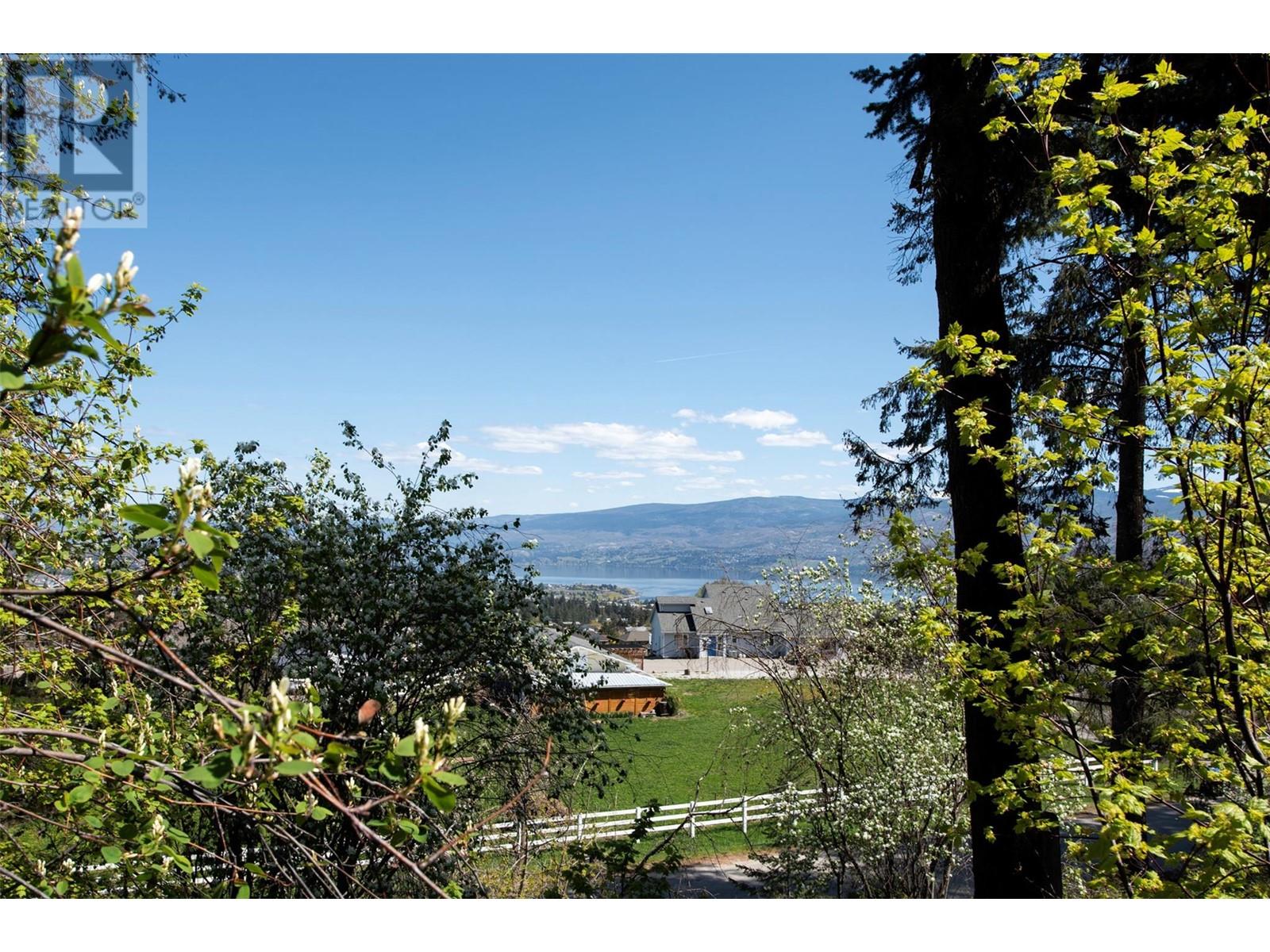 3021 Mciver Road, West Kelowna, British Columbia  V4T 1C4 - Photo 6 - 10346105