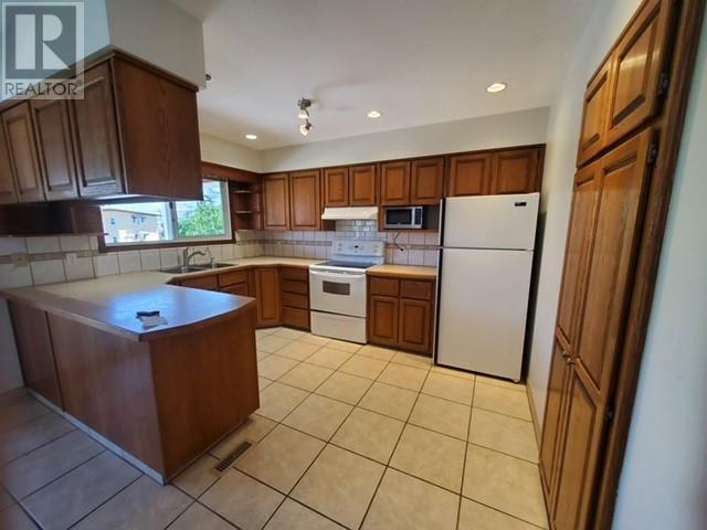 5806 Oleander Drive, Osoyoos, British Columbia  V0H 1V3 - Photo 7 - 10345885