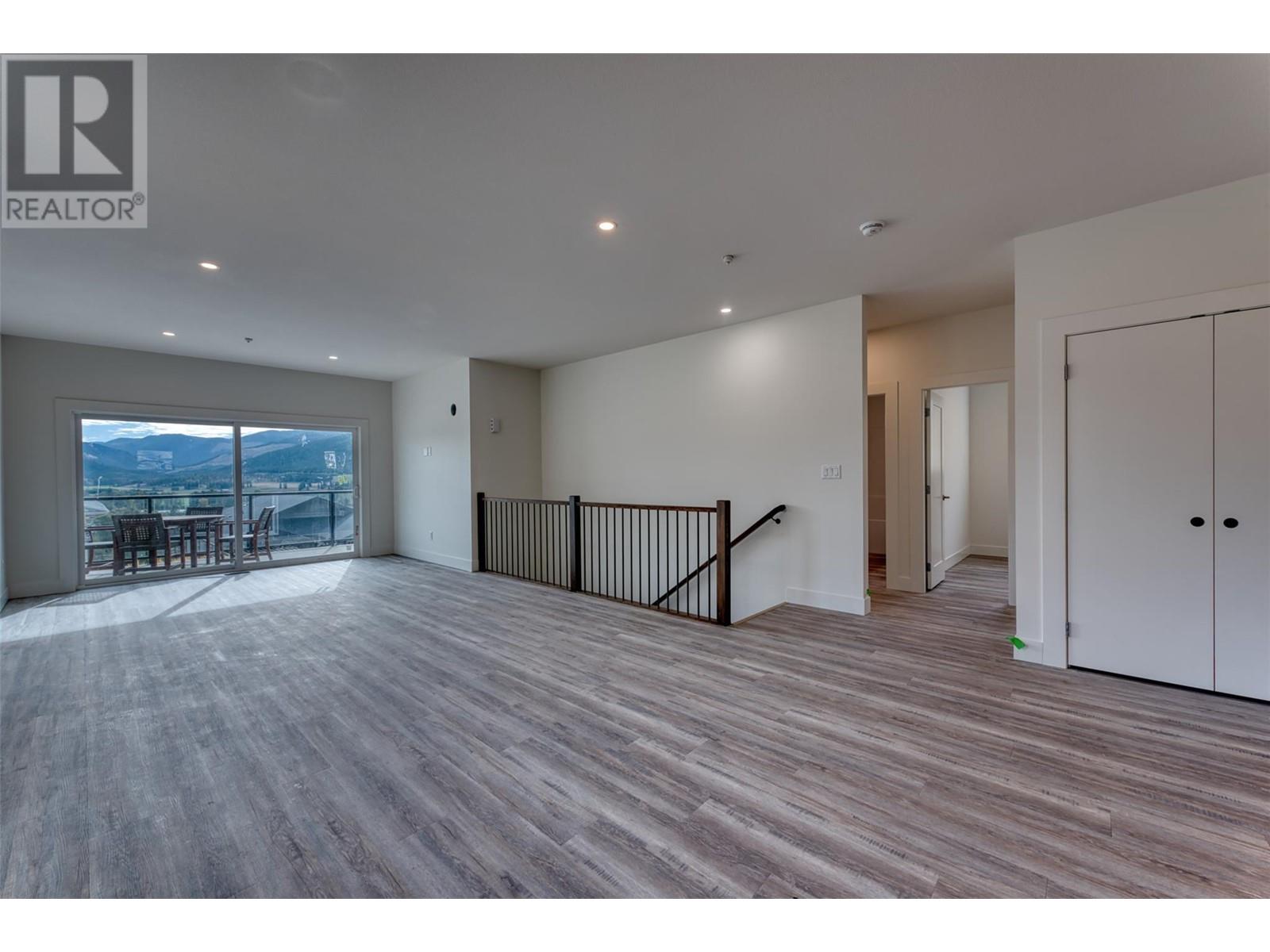 1768 Gallon Avenue, Lumby, British Columbia  V0E 2G0 - Photo 11 - 10344208