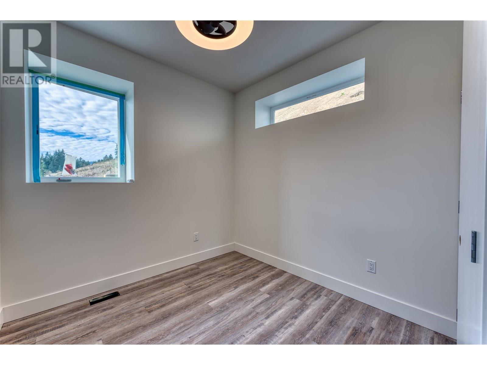 1768 Gallon Avenue, Lumby, British Columbia  V0E 2G0 - Photo 17 - 10344208