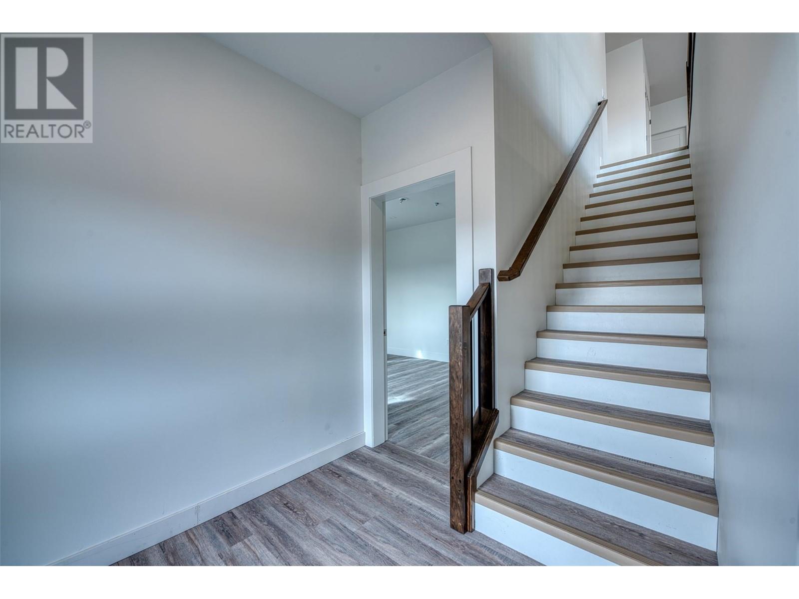 1768 Gallon Avenue, Lumby, British Columbia  V0E 2G0 - Photo 21 - 10344208